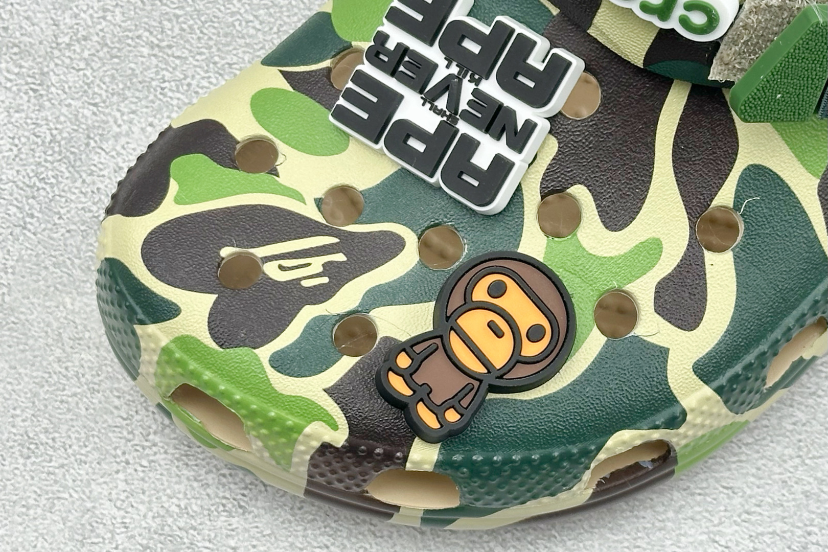 120 K版Crocs 卡洛驰 猿人头 经典热销系列 经典主推-Chinese UA Cheap High Quatity Brand Clothes Bags handbags Sneakers wholesale wholesaler seller from China Factory suppliers Fashion Clothing Shoes best Quality Beautiful Price 120 K版Crocs 卡洛驰 猿人头 经典热销系列 经典主推