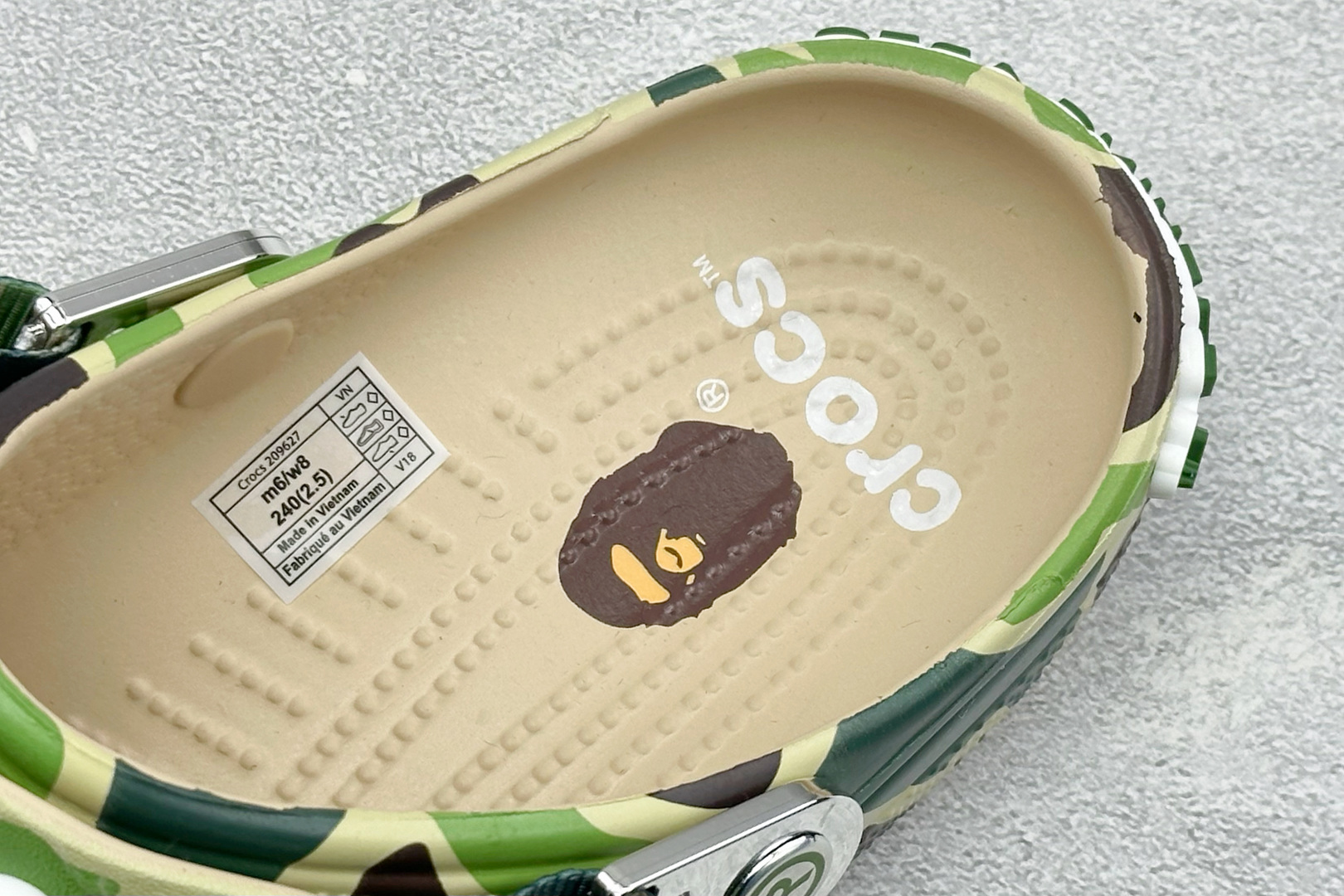 120 K版Crocs 卡洛驰 猿人头 经典热销系列 经典主推-Chinese UA Cheap High Quatity Brand Clothes Bags handbags Sneakers wholesale wholesaler seller from China Factory suppliers Fashion Clothing Shoes best Quality Beautiful Price 120 K版Crocs 卡洛驰 猿人头 经典热销系列 经典主推