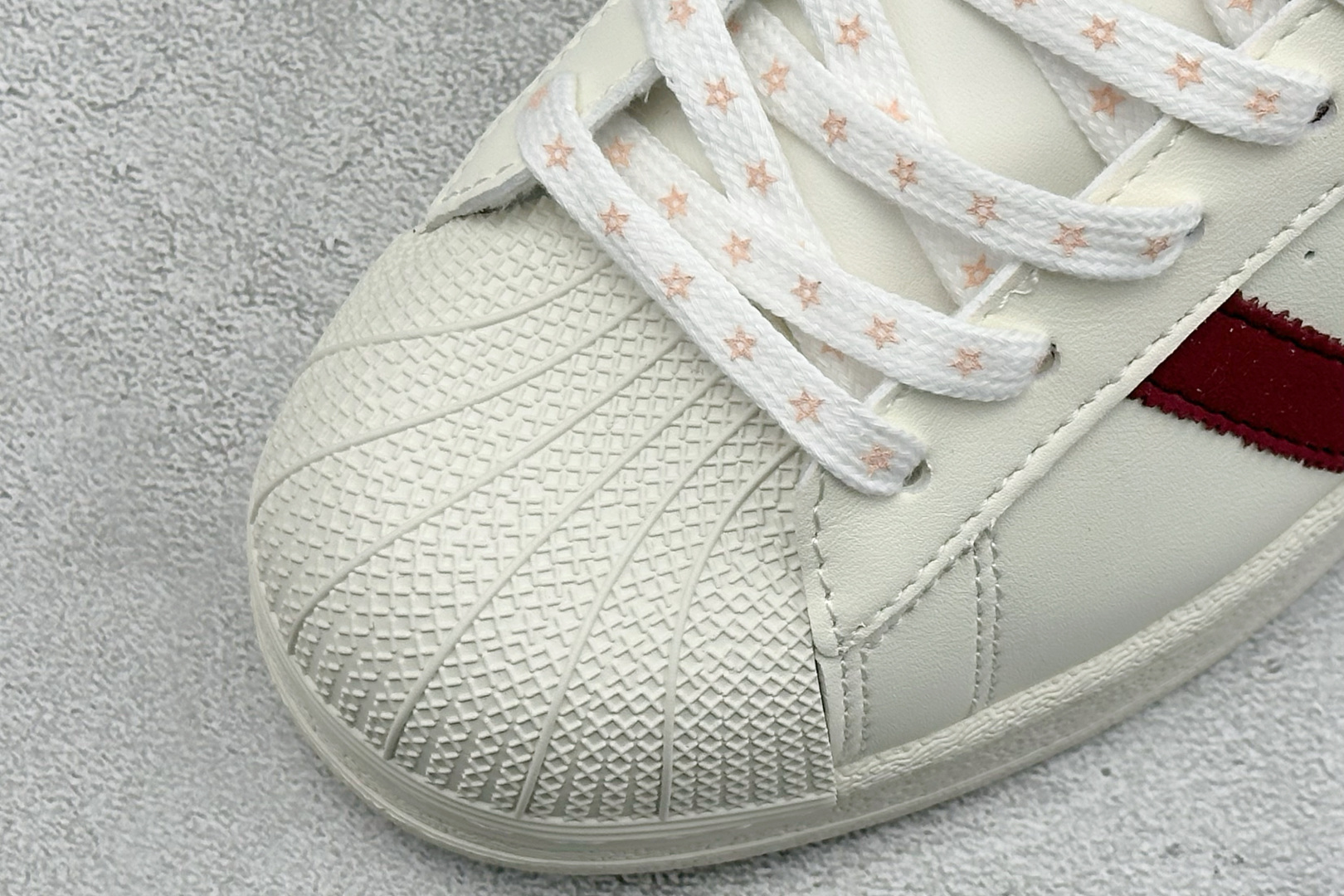 140 XR版AD Originals Superstar 贝壳头板鞋 IG3853