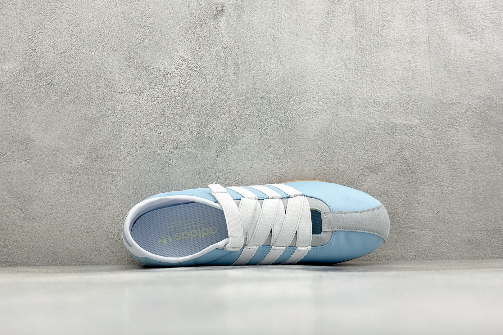 150 Adidas Tokyo W 阿迪达斯 舒适百搭经典休闲运动鞋 IH4001