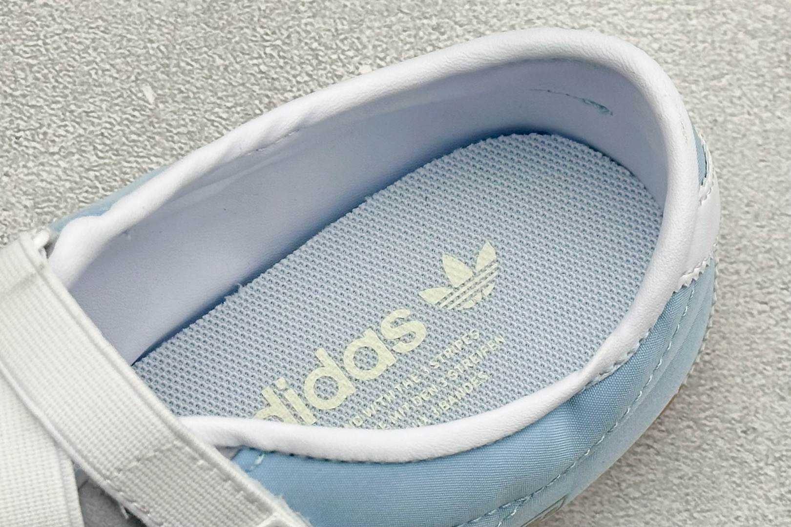 150 Adidas Tokyo W 阿迪达斯 舒适百搭经典休闲运动鞋 IH4001