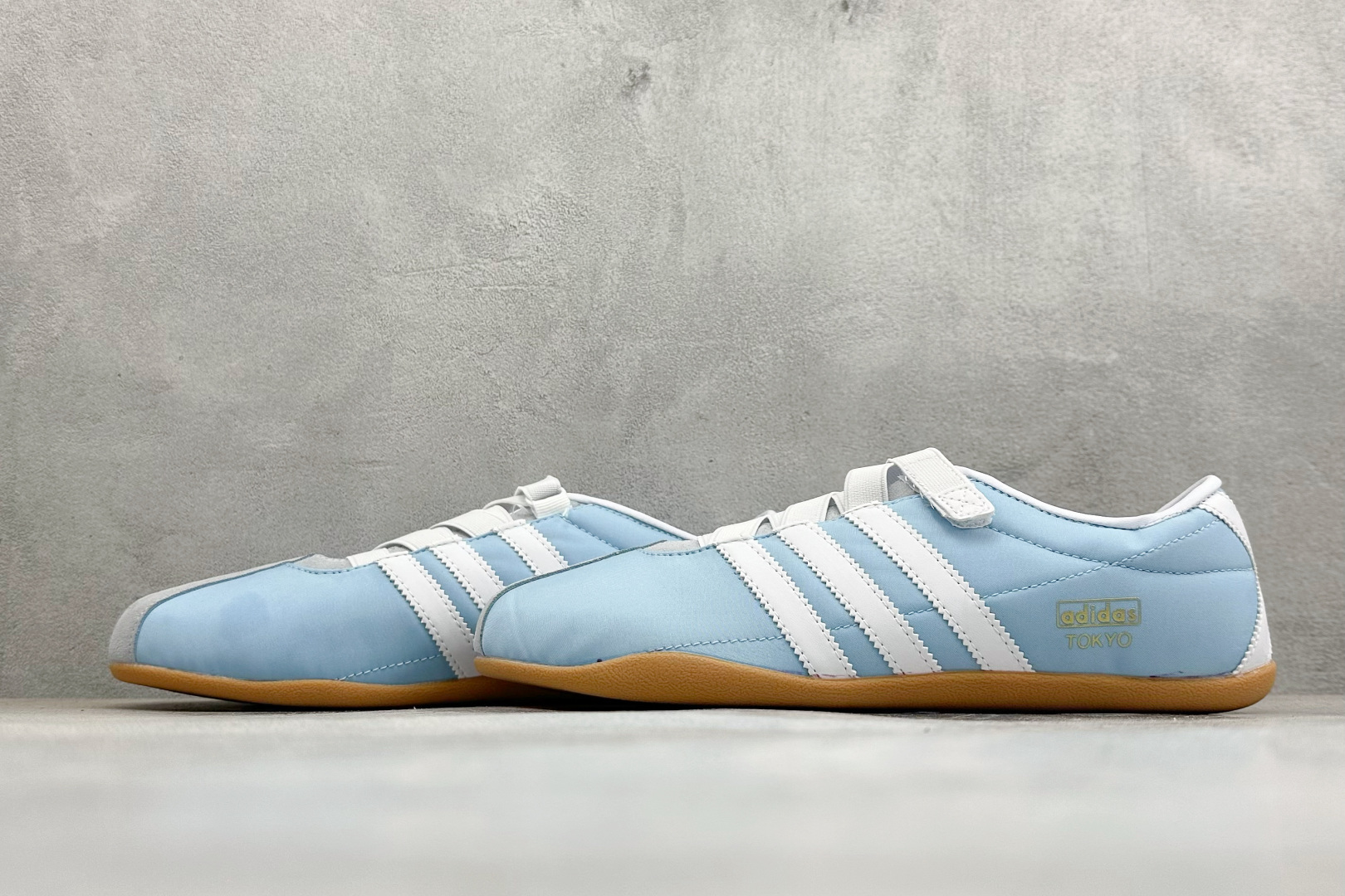 150 Adidas Tokyo W 阿迪达斯 舒适百搭经典休闲运动鞋 IH4001