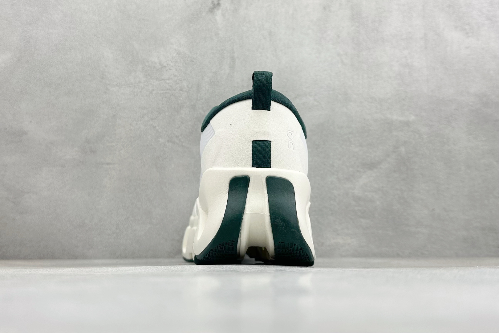 200 XY版On昂跑CloudsWift K-Tech 1 舒适防滑支撑低帮跑步鞋 3MG107-Chinese UA Cheap High Quatity Brand Clothes Bags handbags Sneakers wholesale wholesaler seller from China Factory suppliers Fashion Clothing Shoes best Quality Beautiful Price 200 XY版On昂跑CloudsWift K-Tech 1 舒适防滑支撑低帮跑步鞋 3MG107