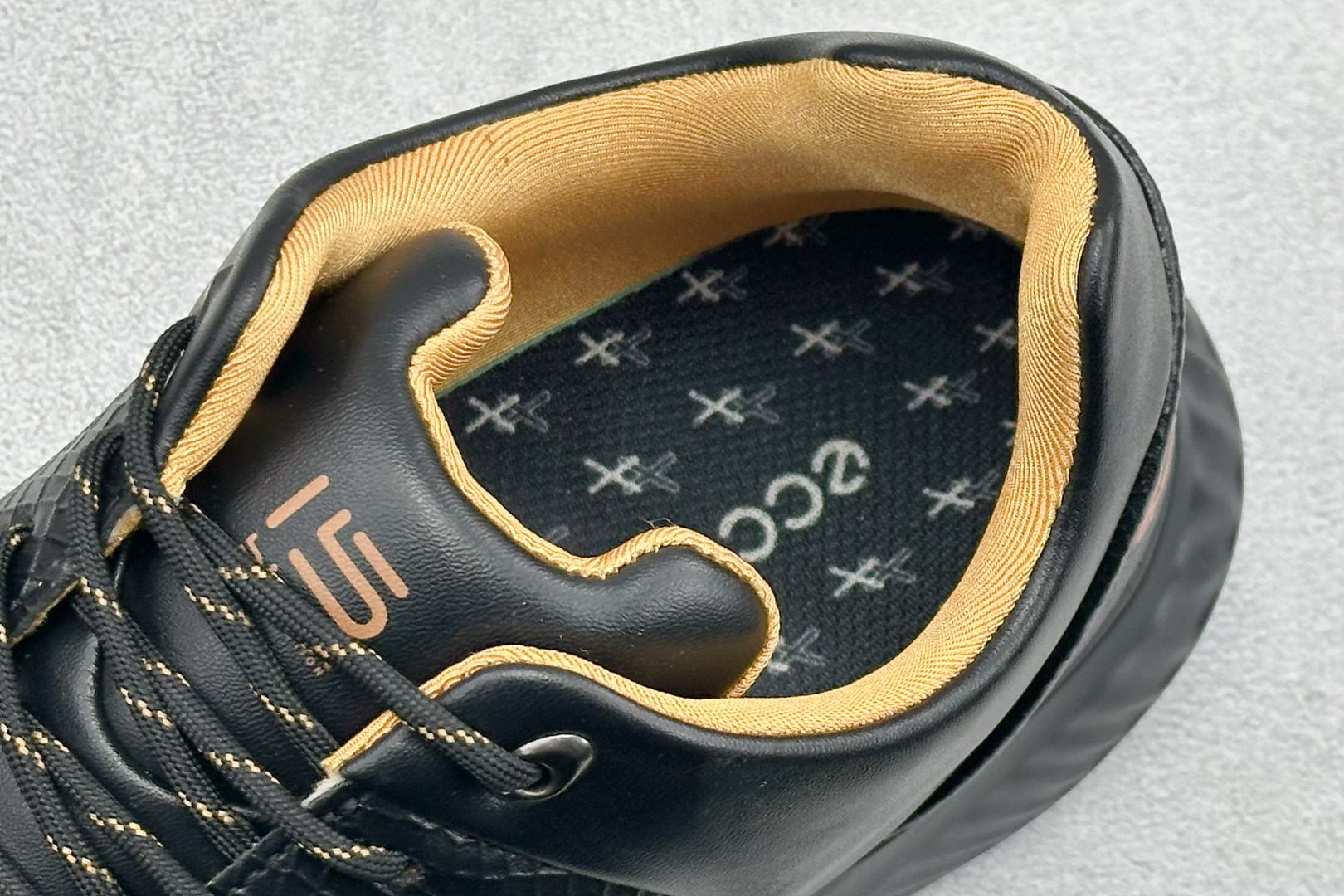 ECCO爱步男士休闲运动鞋 缓震透气跑步鞋 BIOM2.0系列新款 875825-Top High Quatity Cheap Sneakers Fashion Clothing Clothes Bags handbags Shoes of all Brand wholesale With The best Quality And Beautiful Price from China Factory Chinese suppliers wholesaler seller ECCO爱步男士休闲运动鞋 缓震透气跑步鞋 BIOM2.0系列新款 875825