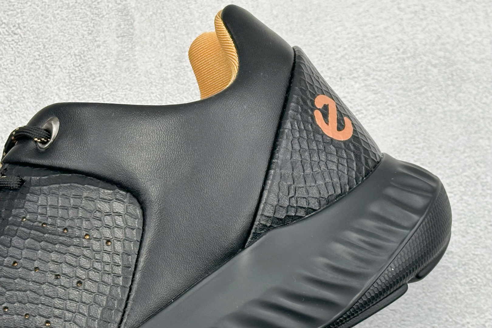 ECCO爱步男士休闲运动鞋 缓震透气跑步鞋 BIOM2.0系列新款 875825-Top High Quatity Cheap Sneakers Fashion Clothing Clothes Bags handbags Shoes of all Brand wholesale With The best Quality And Beautiful Price from China Factory Chinese suppliers wholesaler seller ECCO爱步男士休闲运动鞋 缓震透气跑步鞋 BIOM2.0系列新款 875825