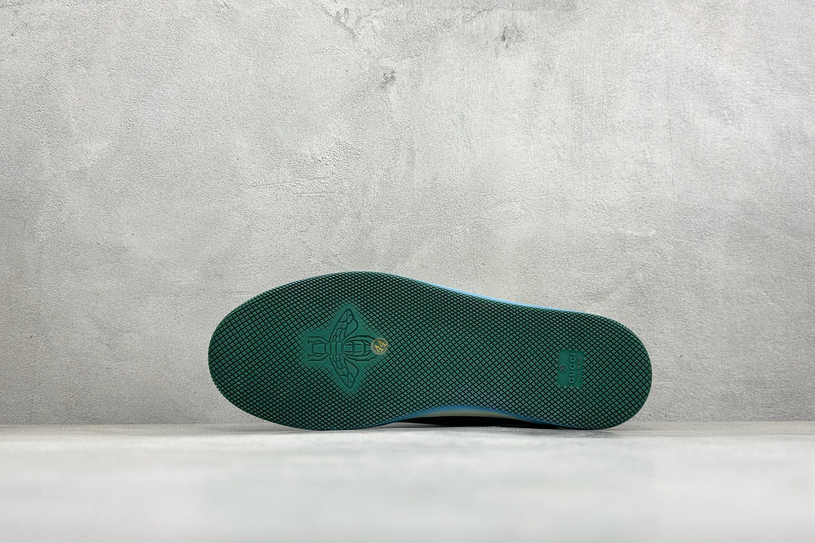 古驰(GUCCI) Screener系列做旧脏脏鞋 时尚厚底增高复古板鞋潮运动鞋-Top High Quatity Cheap Sneakers Fashion Clothing Clothes Bags handbags Shoes of all Brand wholesale With The best Quality And Beautiful Price from China Factory Chinese suppliers wholesaler seller 古驰(GUCCI) Screener系列做旧脏脏鞋 时尚厚底增高复古板鞋潮运动鞋