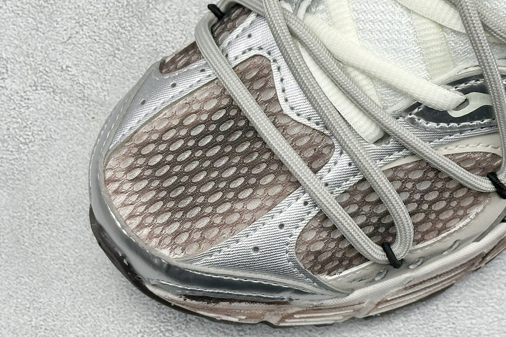 Nike V5 RNR 复古做旧 解构绑带 舒适百搭防滑耐磨 低帮跑步鞋 HQ7901-102-Top High Quatity Cheap Sneakers Fashion Clothing Clothes Bags handbags Shoes of all Brand wholesale With The best Quality And Beautiful Price from China Factory Chinese suppliers wholesaler seller Nike V5 RNR 复古做旧 解构绑带 舒适百搭防滑耐磨 低帮跑步鞋 HQ7901-102