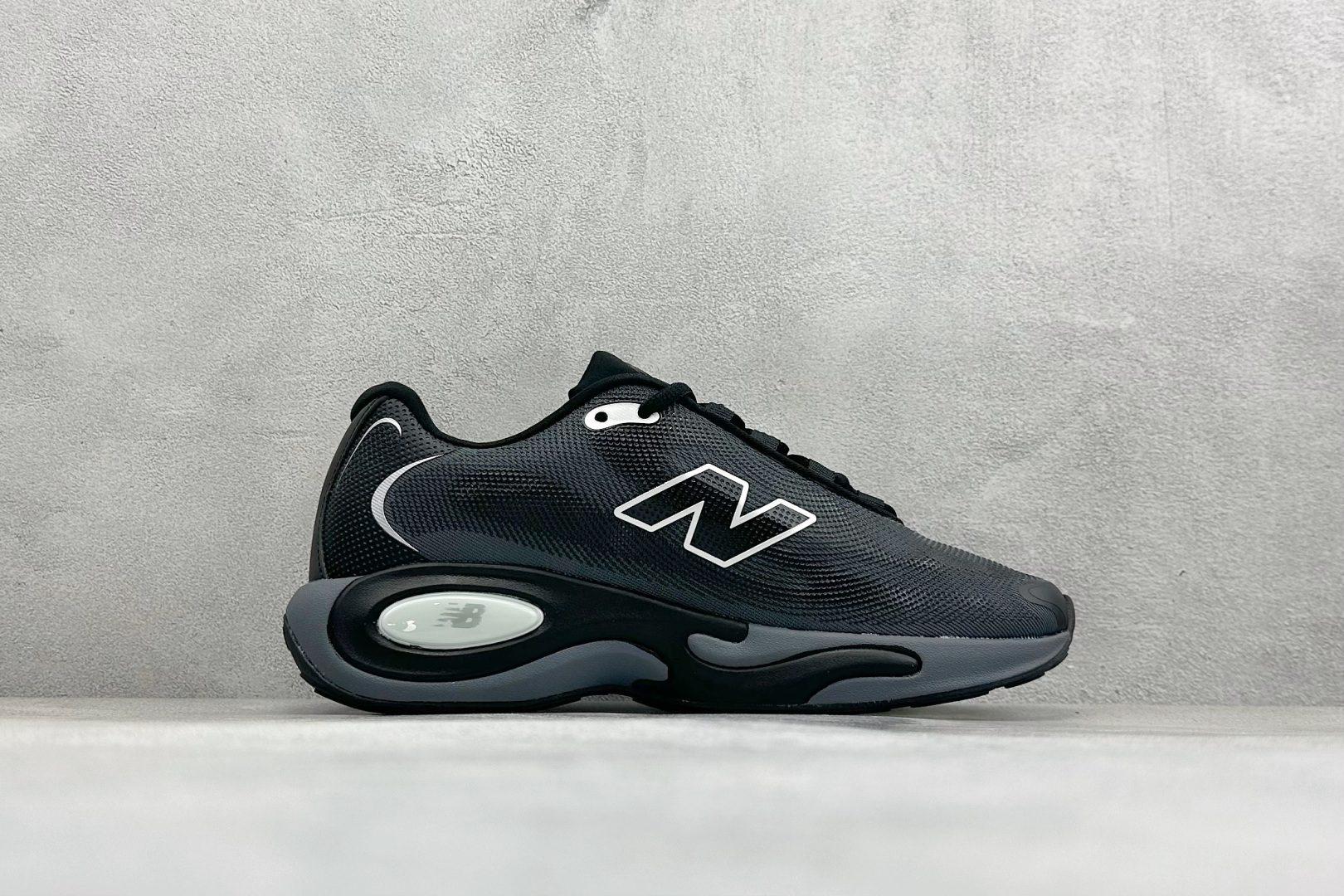 200 New Balance x Klutch Athletics AC Runner NB舒适贴合跑步鞋 MACR18LN