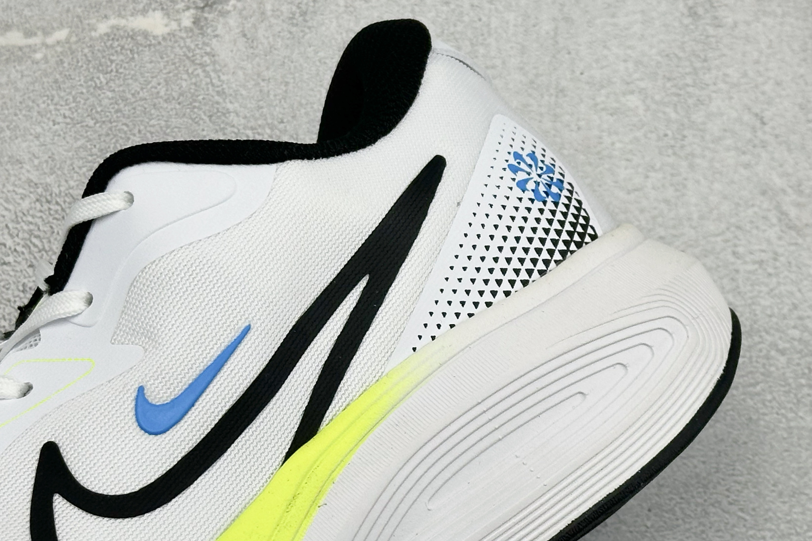 Nk Air Alphazoom 耐克网面透气轻便耐磨跑鞋 FD2722-100-Top High Quatity Cheap Sneakers Fashion Clothing Clothes Bags handbags Shoes of all Brand wholesale With The best Quality And Beautiful Price from China Factory Chinese suppliers wholesaler seller Nk Air Alphazoom 耐克网面透气轻便耐磨跑鞋 FD2722-100