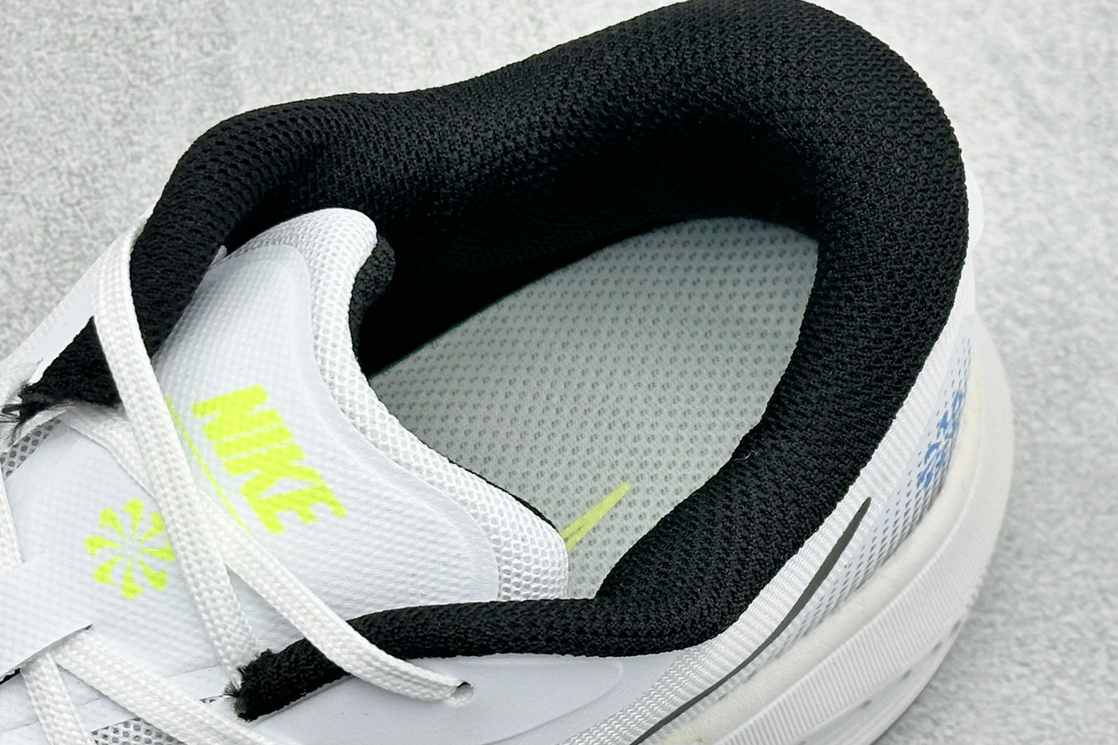 Nk Air Alphazoom 耐克网面透气轻便耐磨跑鞋 FD2722-100-Top High Quatity Cheap Sneakers Fashion Clothing Clothes Bags handbags Shoes of all Brand wholesale With The best Quality And Beautiful Price from China Factory Chinese suppliers wholesaler seller Nk Air Alphazoom 耐克网面透气轻便耐磨跑鞋 FD2722-100