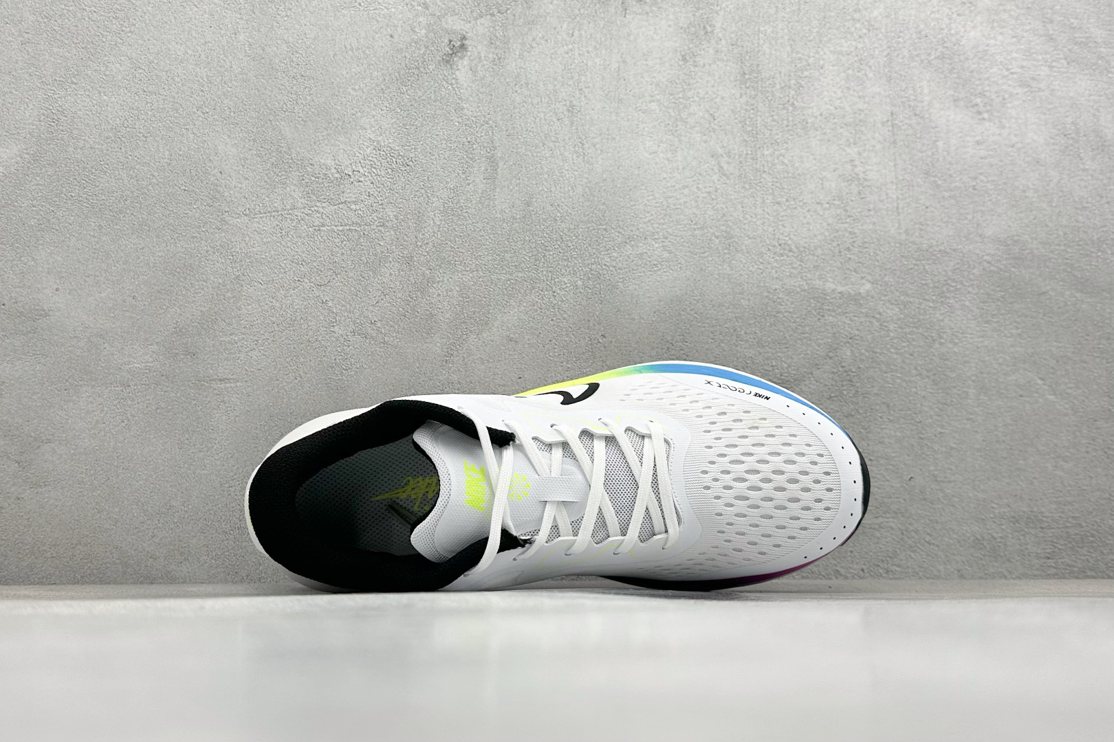 Nk Air Alphazoom 耐克网面透气轻便耐磨跑鞋 FD2722-100-Top High Quatity Cheap Sneakers Fashion Clothing Clothes Bags handbags Shoes of all Brand wholesale With The best Quality And Beautiful Price from China Factory Chinese suppliers wholesaler seller Nk Air Alphazoom 耐克网面透气轻便耐磨跑鞋 FD2722-100