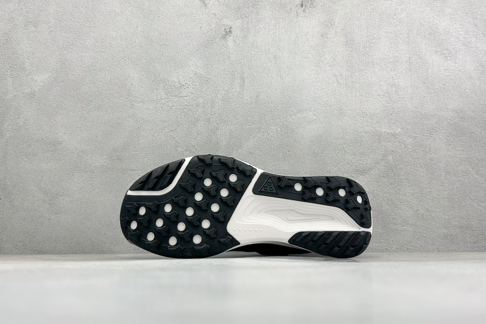 Nike ACG Zegama Trail 耐克缓震透气户外跑步鞋 HV8116-001-Top High Quatity Cheap Sneakers Fashion Clothing Clothes Bags handbags Shoes of all Brand wholesale With The best Quality And Beautiful Price from China Factory Chinese suppliers wholesaler seller Nike ACG Zegama Trail 耐克缓震透气户外跑步鞋 HV8116-001