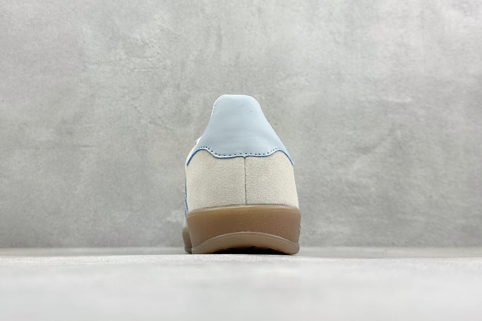 180 HZ版Adidas Originals Gazelle Indoor 三叶草复古休闲防滑耐磨低帮板鞋 JR2432