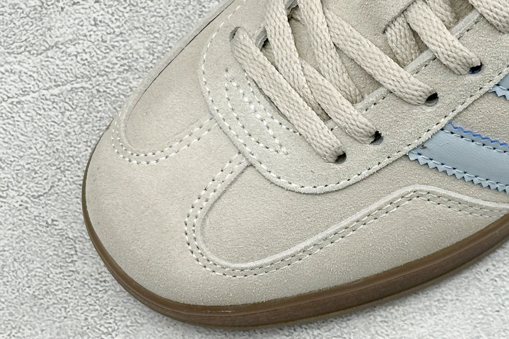 180 HZ版Adidas Originals Gazelle Indoor 三叶草复古休闲防滑耐磨低帮板鞋 JR2432