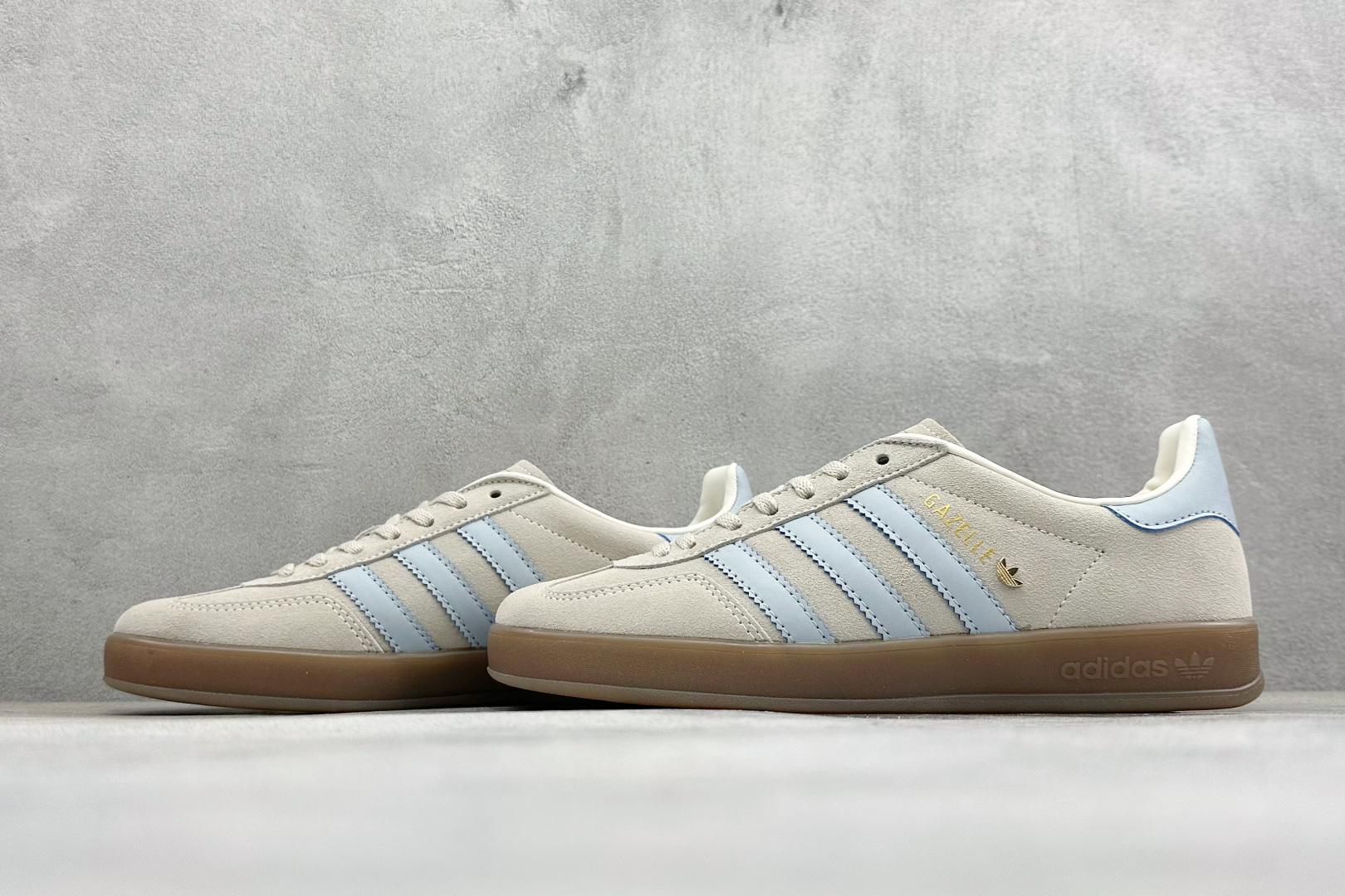 180 HZ版Adidas Originals Gazelle Indoor 三叶草复古休闲防滑耐磨低帮板鞋 JR2432