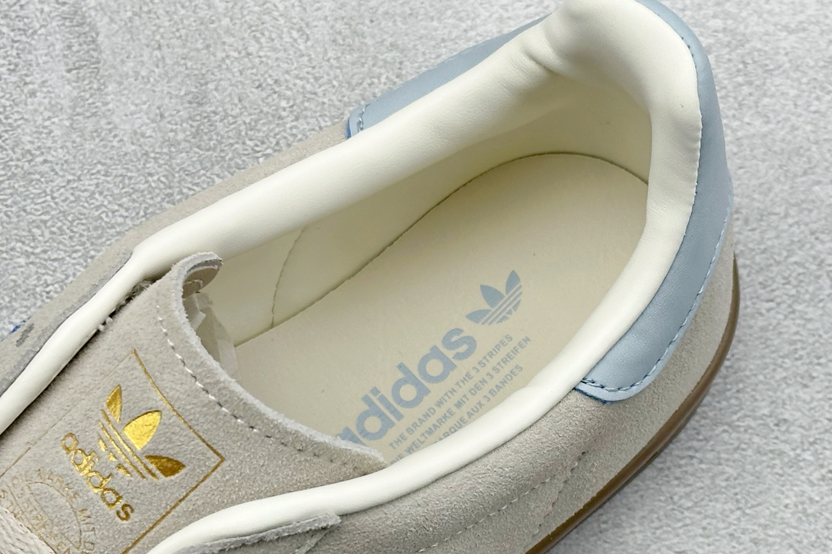 180 HZ版Adidas Originals Gazelle Indoor 三叶草复古休闲防滑耐磨低帮板鞋 JR2432