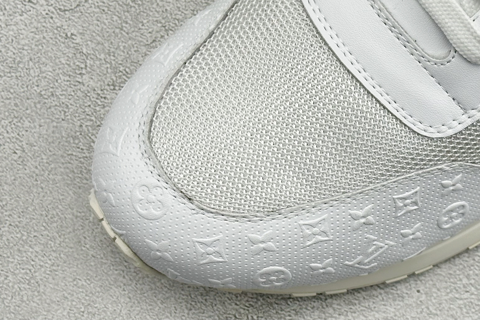 380 Louis Vuitton Archlight Sneakers INS 炸款 · 米兰走秀风 · 探视系列复古老爹鞋