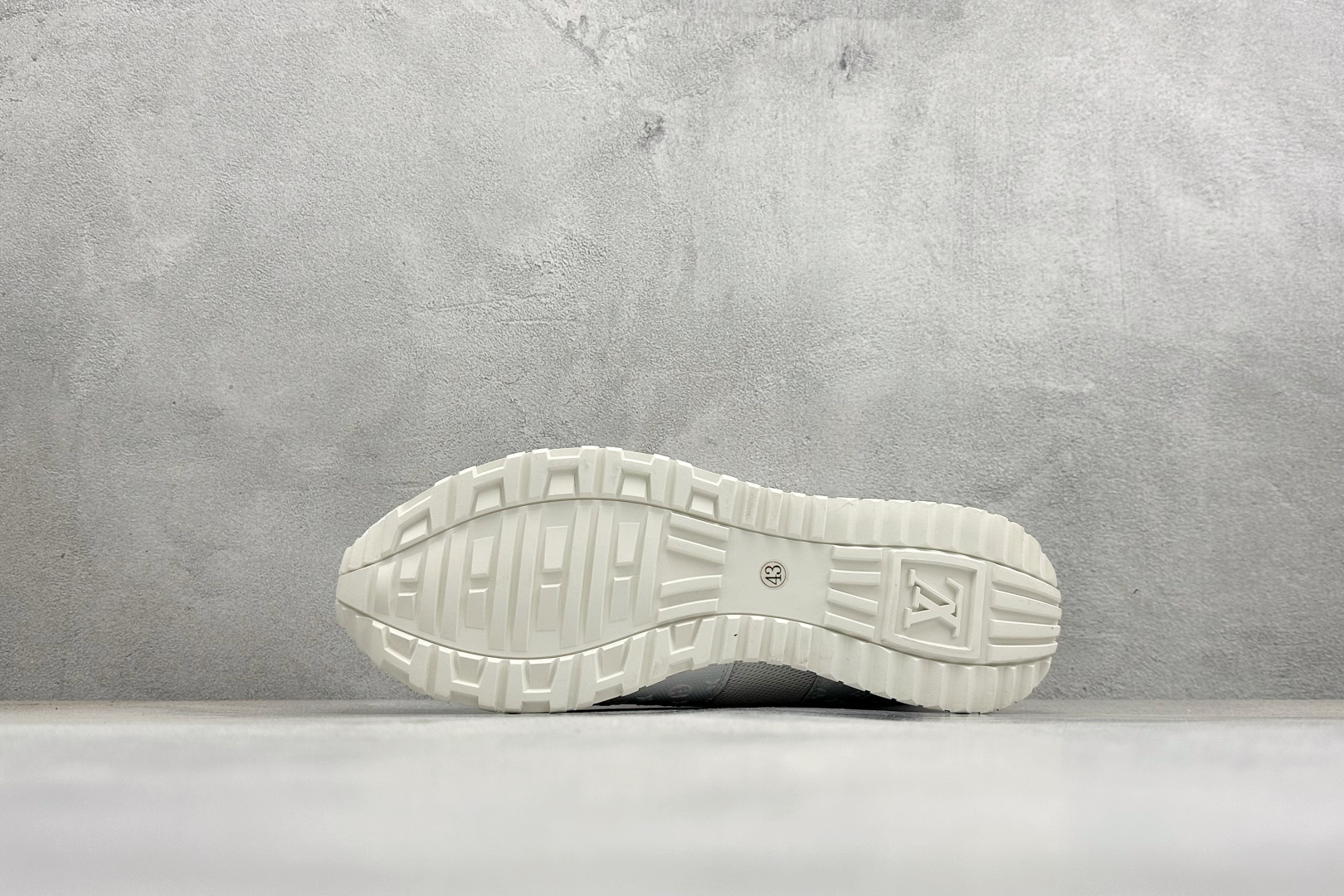 380 Louis Vuitton Archlight Sneakers INS 炸款 · 米兰走秀风 · 探视系列复古老爹鞋