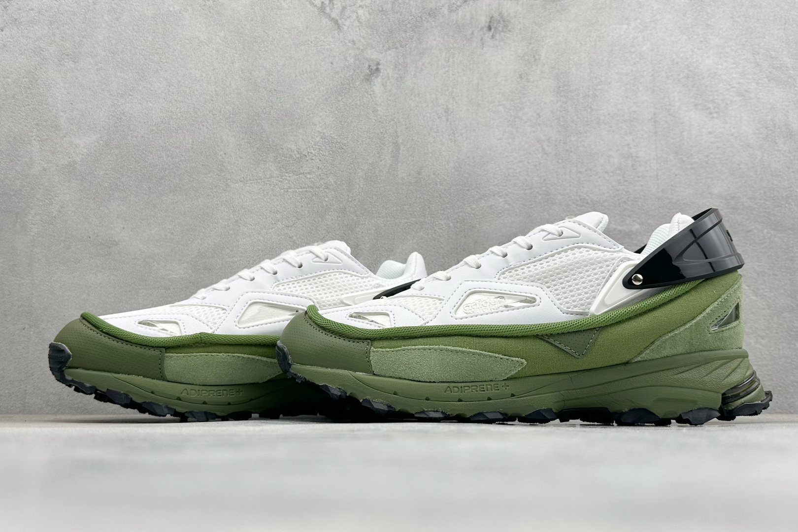 250 Raf Simons Response Trail 舒适百搭低帮生活休闲鞋 AQ2649