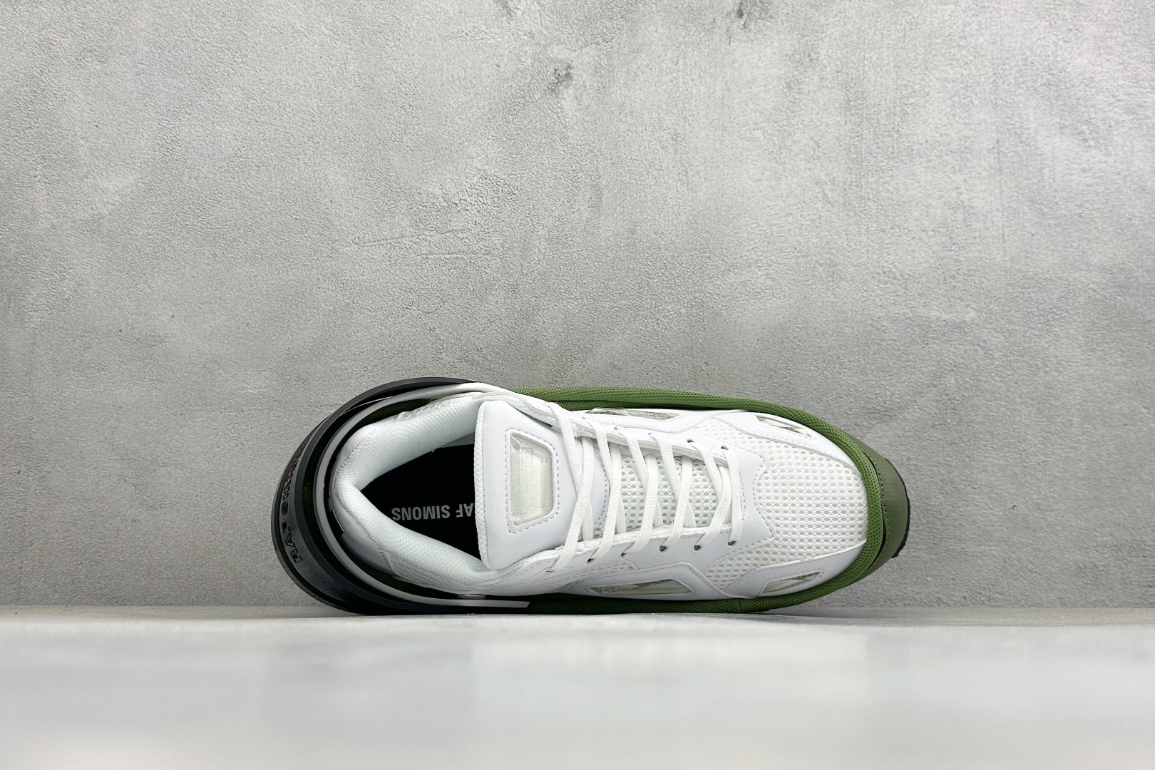 250 Raf Simons Response Trail 舒适百搭低帮生活休闲鞋 AQ2649