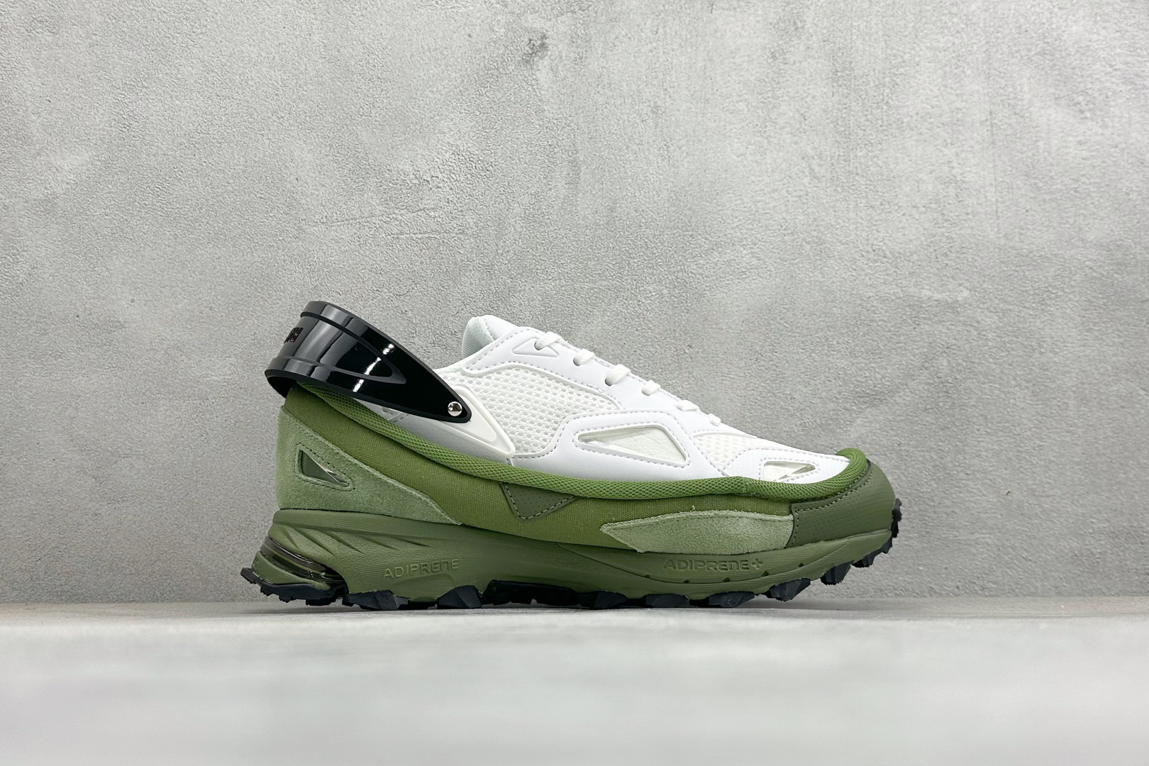 250 Raf Simons Response Trail 舒适百搭低帮生活休闲鞋 AQ2649