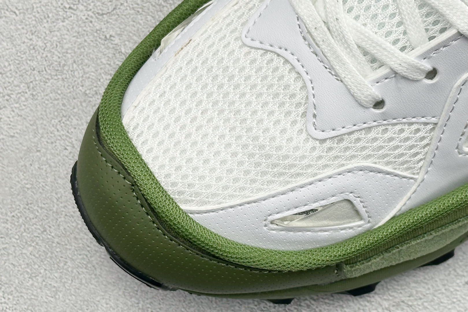 250 Raf Simons Response Trail 舒适百搭低帮生活休闲鞋 AQ2649