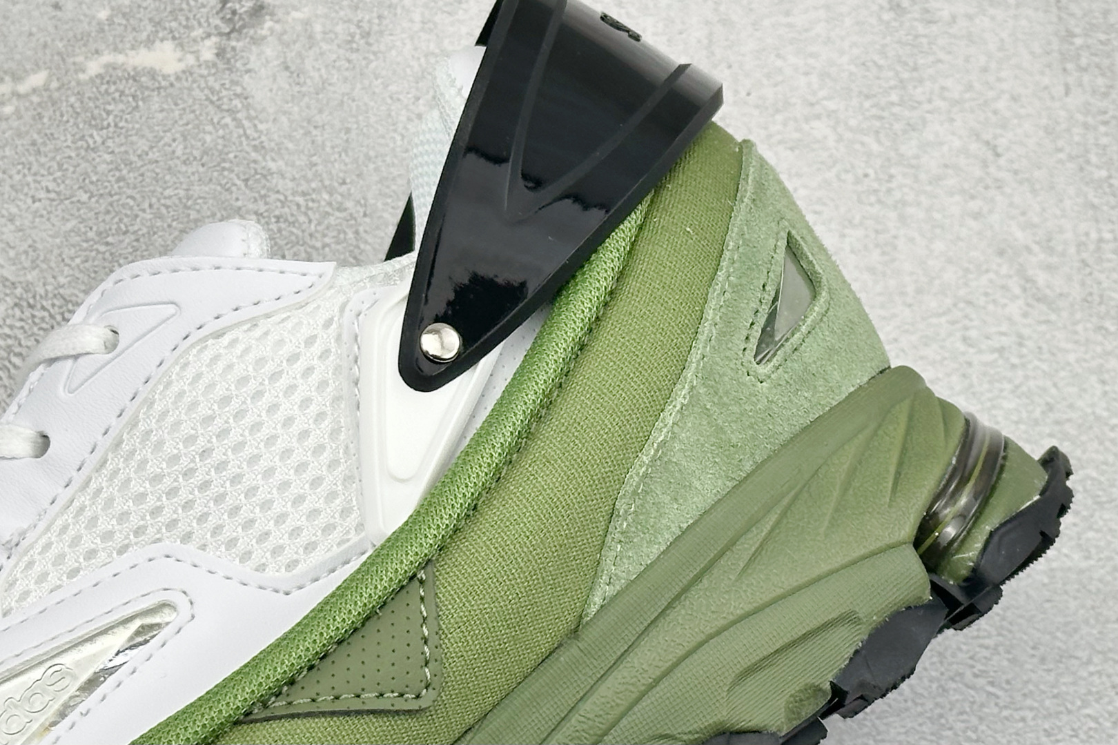 250 Raf Simons Response Trail 舒适百搭低帮生活休闲鞋 AQ2649