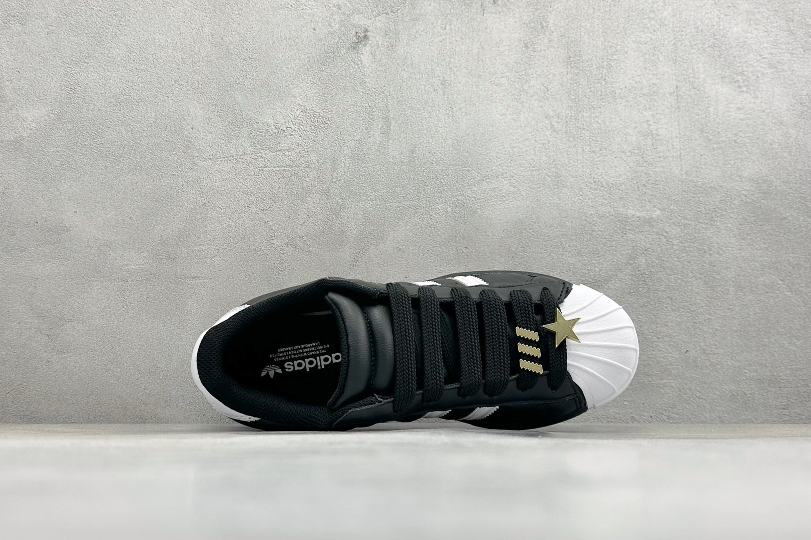 150 Adidas Superstar 2 ST 贝壳头3.0低帮休闲面包鞋 JR7444
