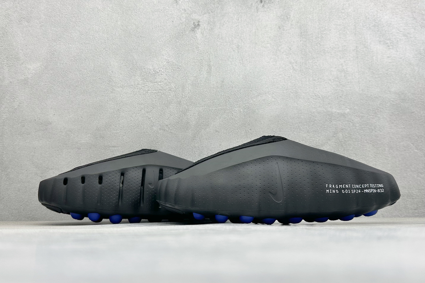 NIKE MIND 001 SP FK Fragment Design x 藤原浩联名舒适贴合科技风无特殊功能包头按摩拖鞋 IQ8502-001