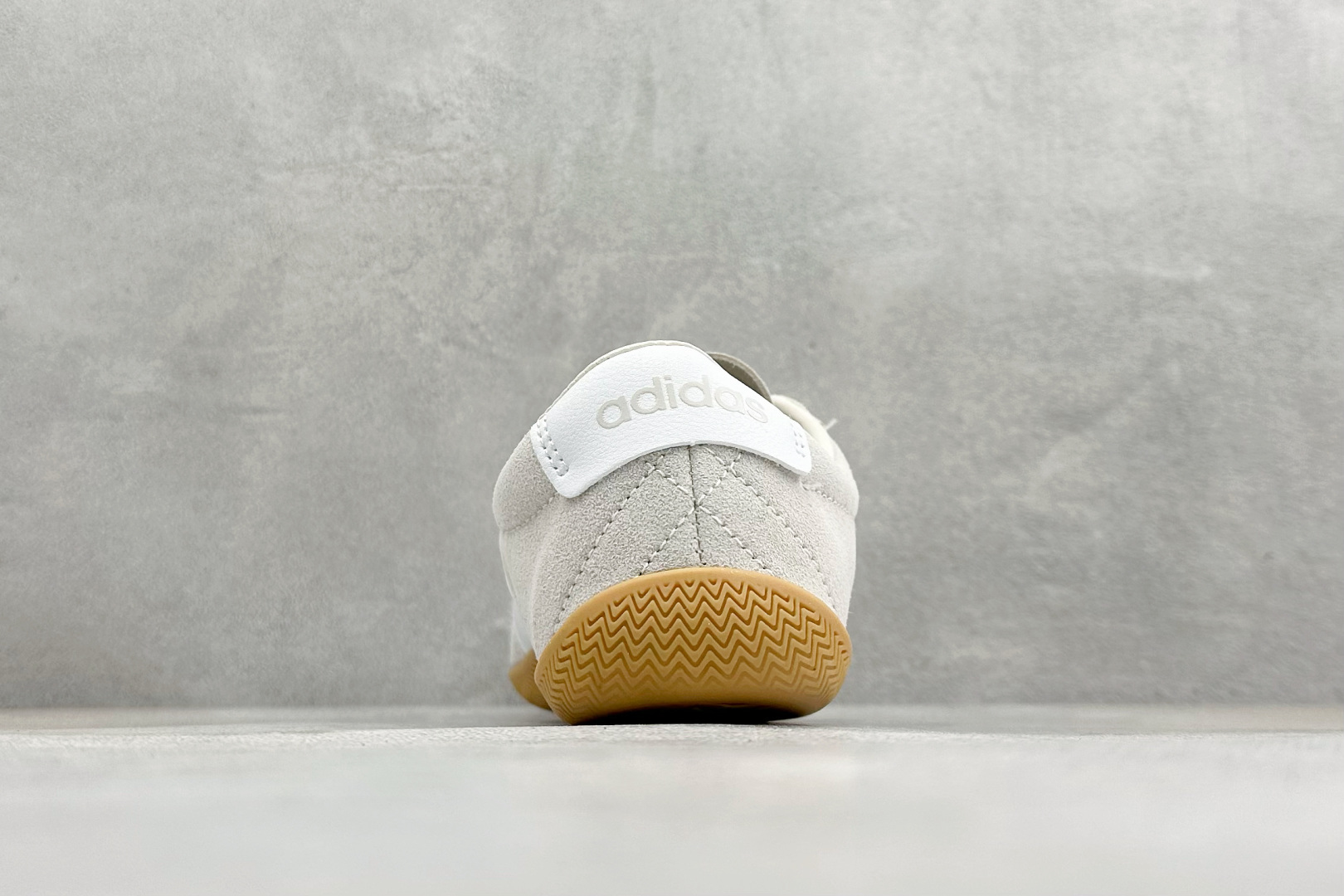 140 AD 阿迪 Grand Court 低帮生活休闲鞋 KI9380-Chinese UA Cheap High Quatity Brand Clothes Bags handbags Sneakers wholesale wholesaler seller from China Factory suppliers Fashion Clothing Shoes best Quality Beautiful Price 140 AD 阿迪 Grand Court 低帮生活休闲鞋 KI9380