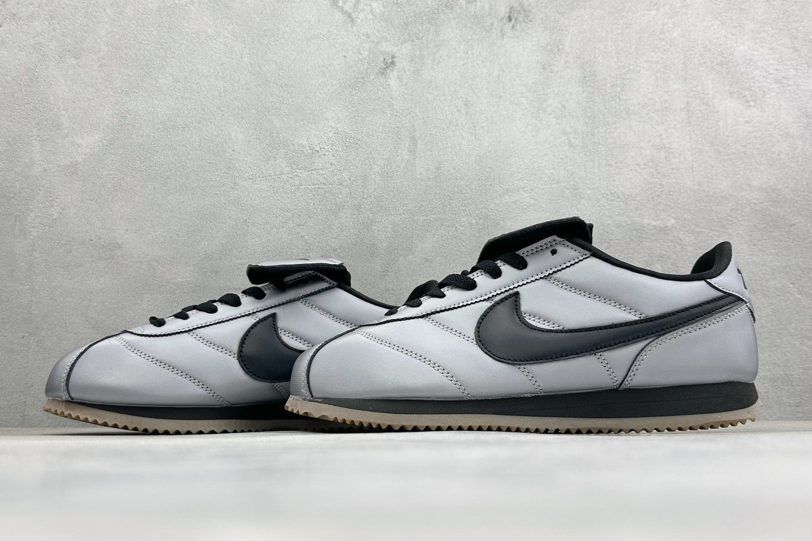 XH版NIKE CORTEZ 经典轻便舒适阿甘休闲跑步鞋 IQ3490-099-Top High Quatity Cheap Sneakers Fashion Clothing Clothes Bags handbags Shoes of all Brand wholesale With The best Quality And Beautiful Price from China Factory Chinese suppliers wholesaler seller XH版NIKE CORTEZ 经典轻便舒适阿甘休闲跑步鞋 IQ3490-099