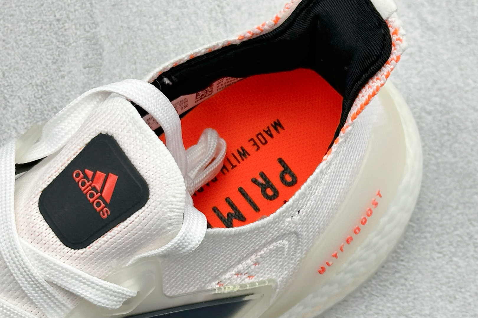 福利特价 Adidas UltraBoost 21 轻盈运动厚底跑鞋阿迪达斯Adidas UltraBo