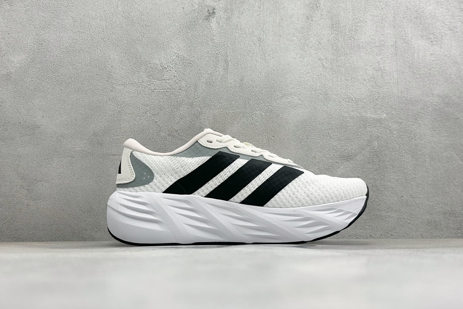 180 TD版ADIZERO GALAXY 8 舒适百搭耐磨防滑 低帮跑步鞋 KJ8309-Chinese UA Cheap High Quatity Brand Clothes Bags handbags Sneakers wholesale wholesaler seller from China Factory suppliers Fashion Clothing Shoes best Quality Beautiful Price 180 TD版ADIZERO GALAXY 8 舒适百搭耐磨防滑 低帮跑步鞋 KJ8309