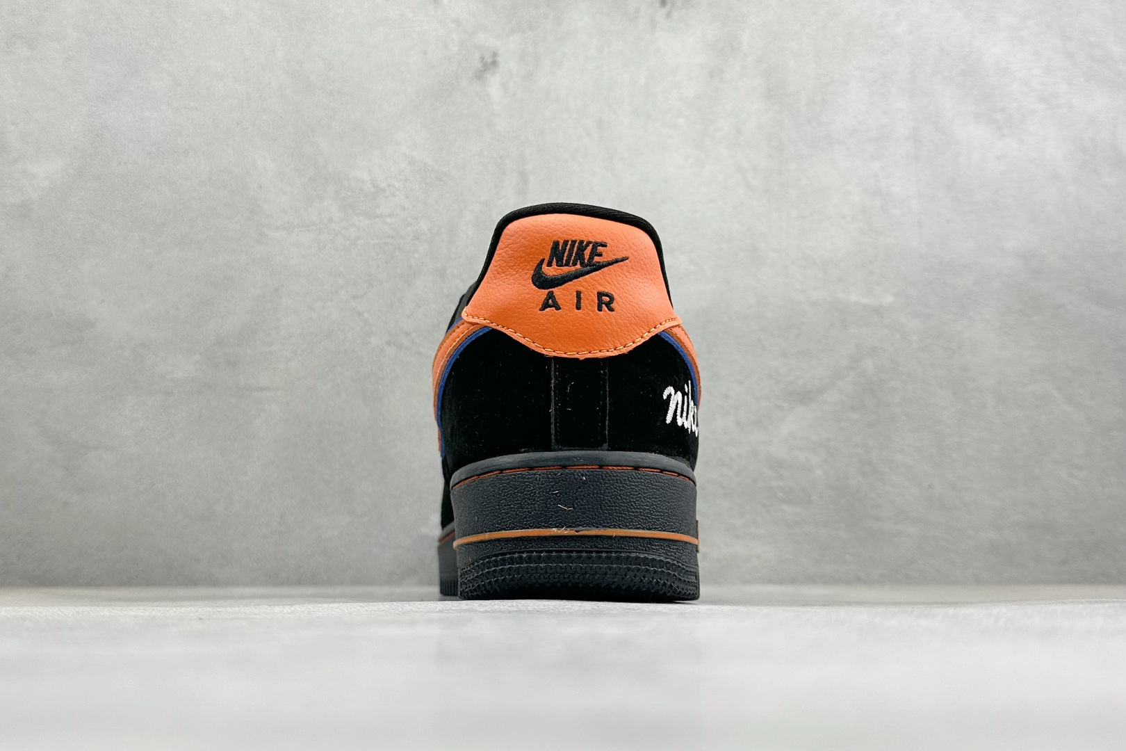 260 SC版Nike Air Force 1'07 Low 黑麂橙勾 空军一号低帮休闲板鞋 FV3694-109