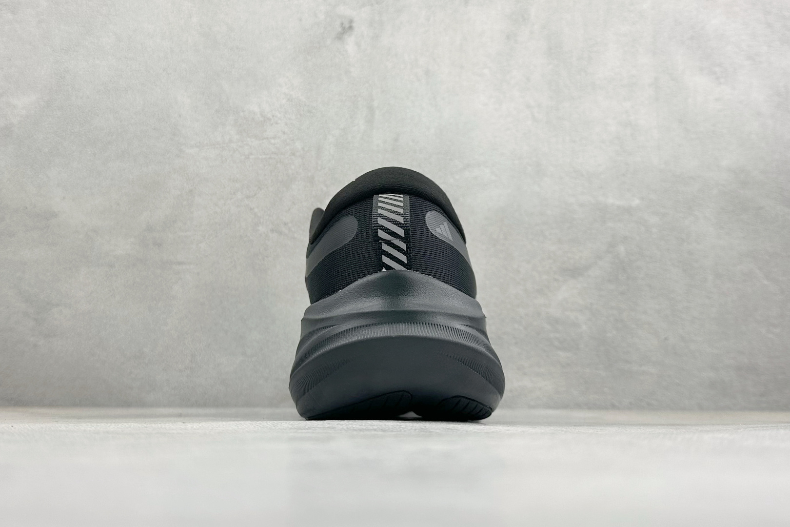 Adidas TERREX 2.0 复古耐磨轻便户外运动休闲跑鞋货号：D68996尺码：40-45编码：
