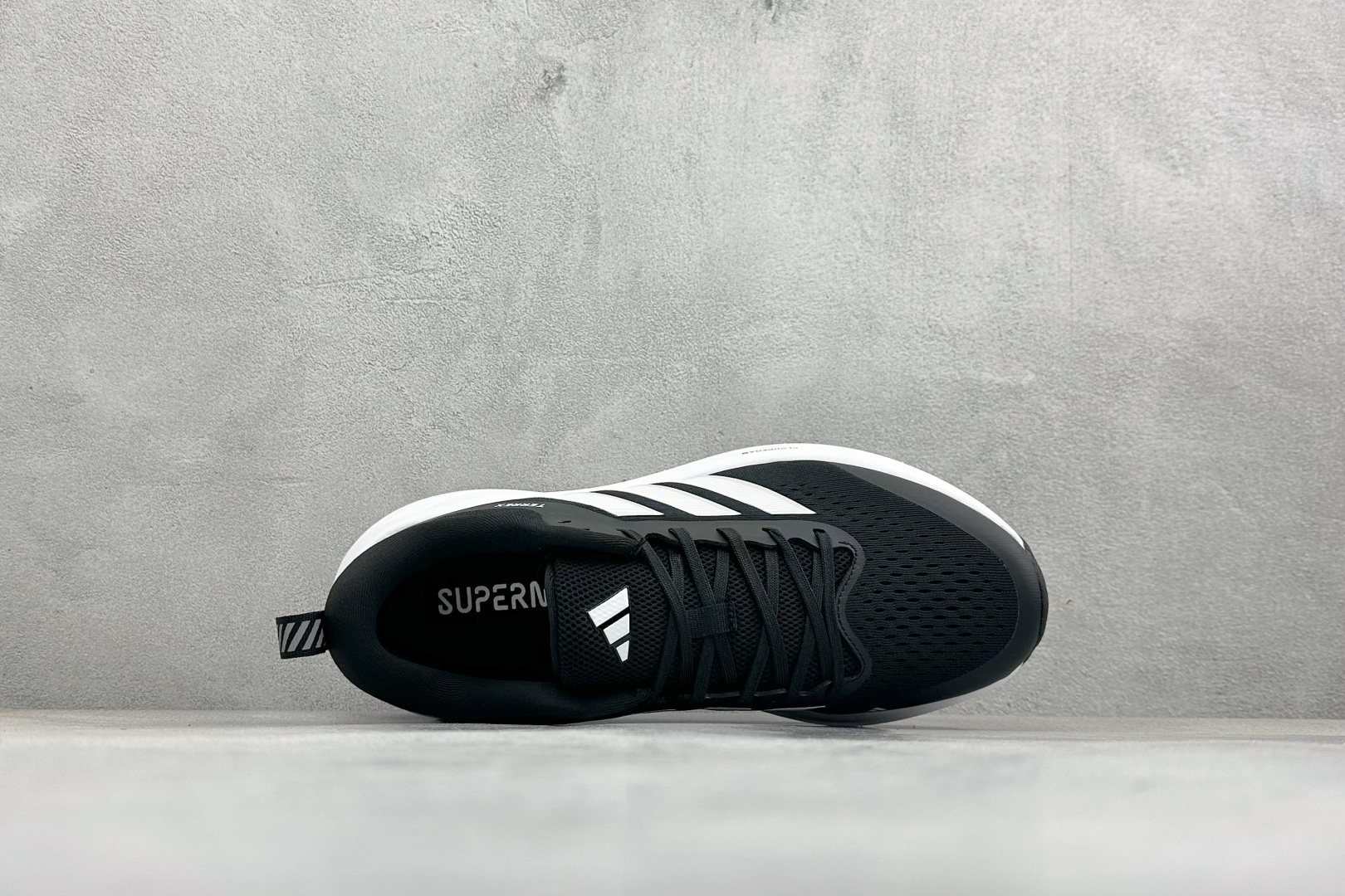 Adidas TERREX 2.0 复古耐磨轻便户外运动休闲跑鞋货号：D68991尺码：40-45编码：