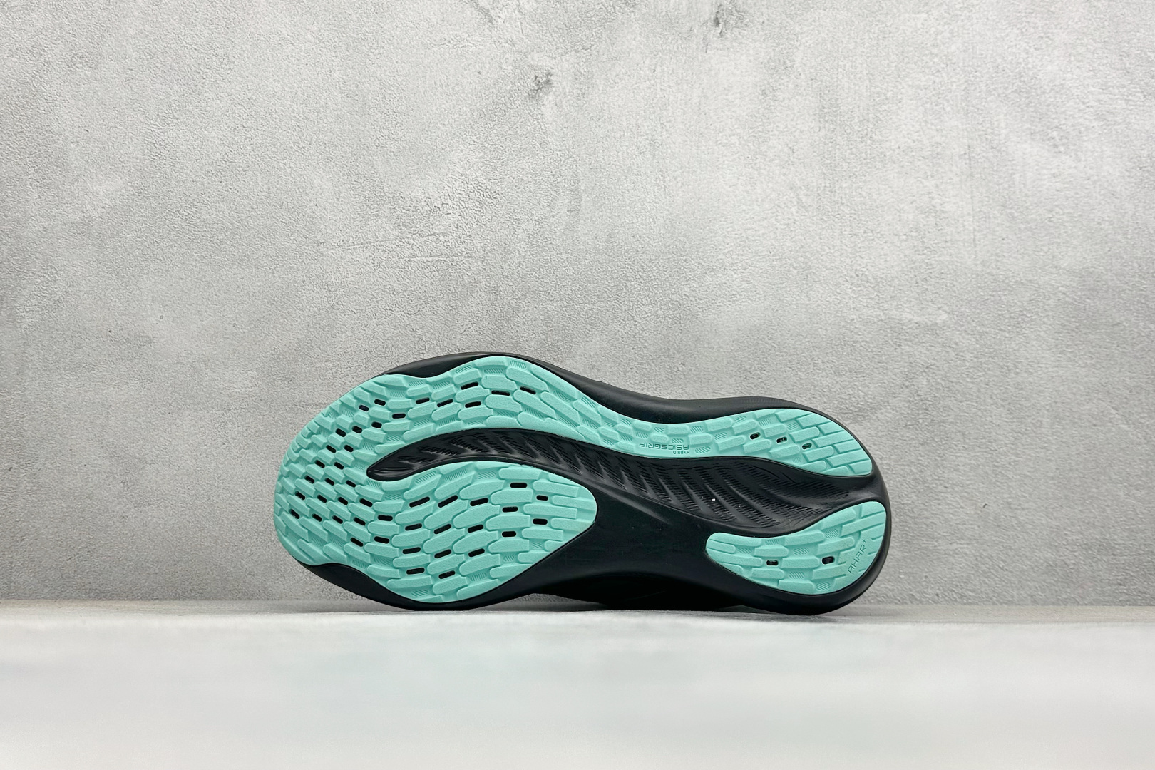 Adidas TERREX 2.0 复古耐磨轻便户外运动休闲跑鞋货号：D68998尺码：40-45编码：