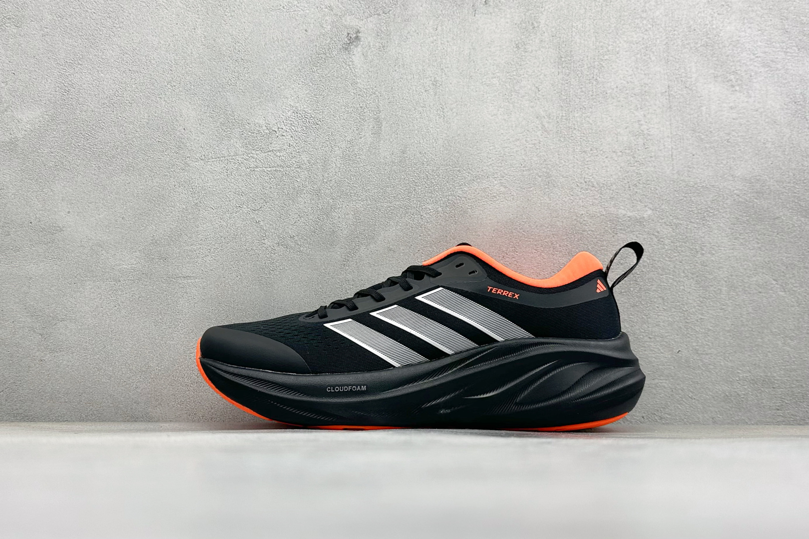 Adidas TERREX 2.0 复古耐磨轻便户外运动休闲跑鞋货号：D68997尺码：40-45编码：