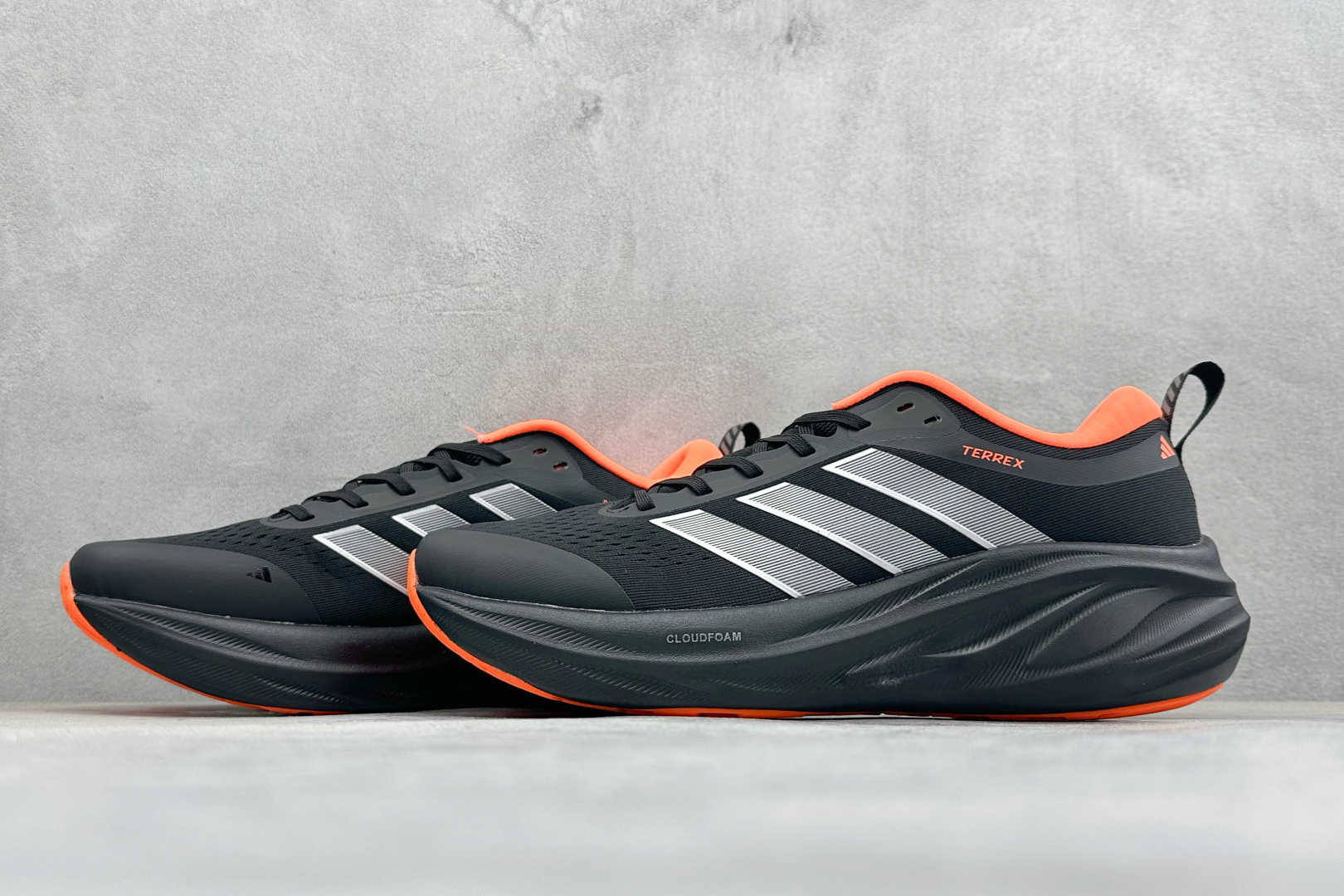 Adidas TERREX 2.0 复古耐磨轻便户外运动休闲跑鞋货号：D68997尺码：40-45编码：