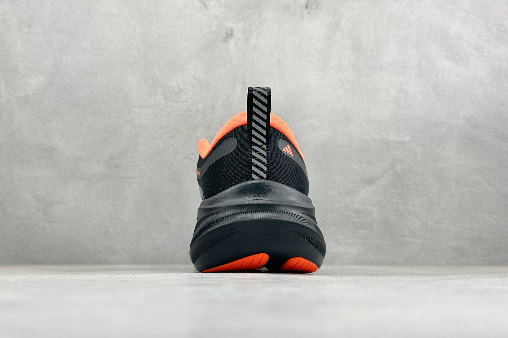 Adidas TERREX 2.0 复古耐磨轻便户外运动休闲跑鞋货号：D68997尺码：40-45编码：