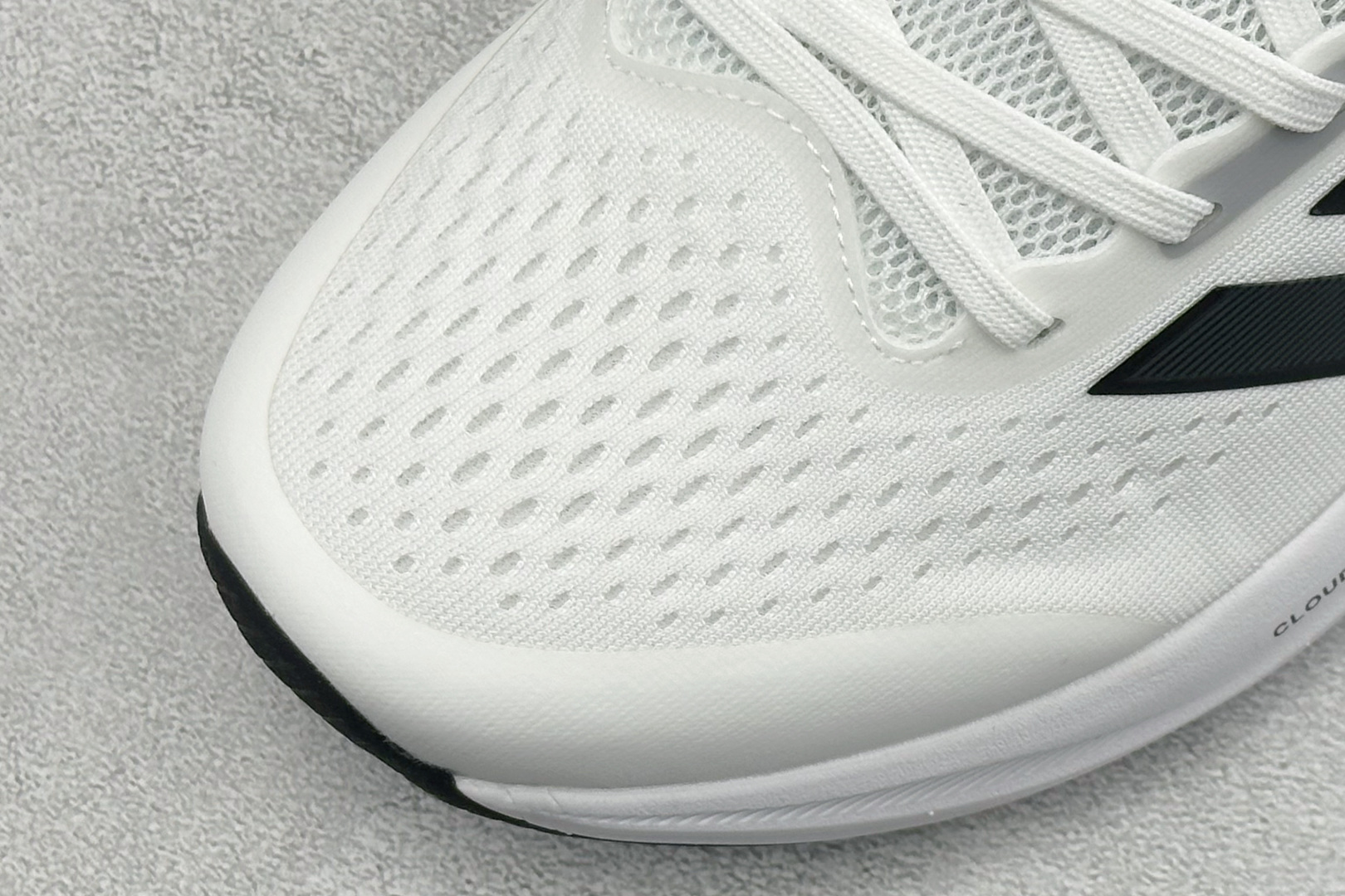 Adidas TERREX 2.0 复古耐磨轻便户外运动休闲跑鞋货号：D68995尺码：40-45编码：