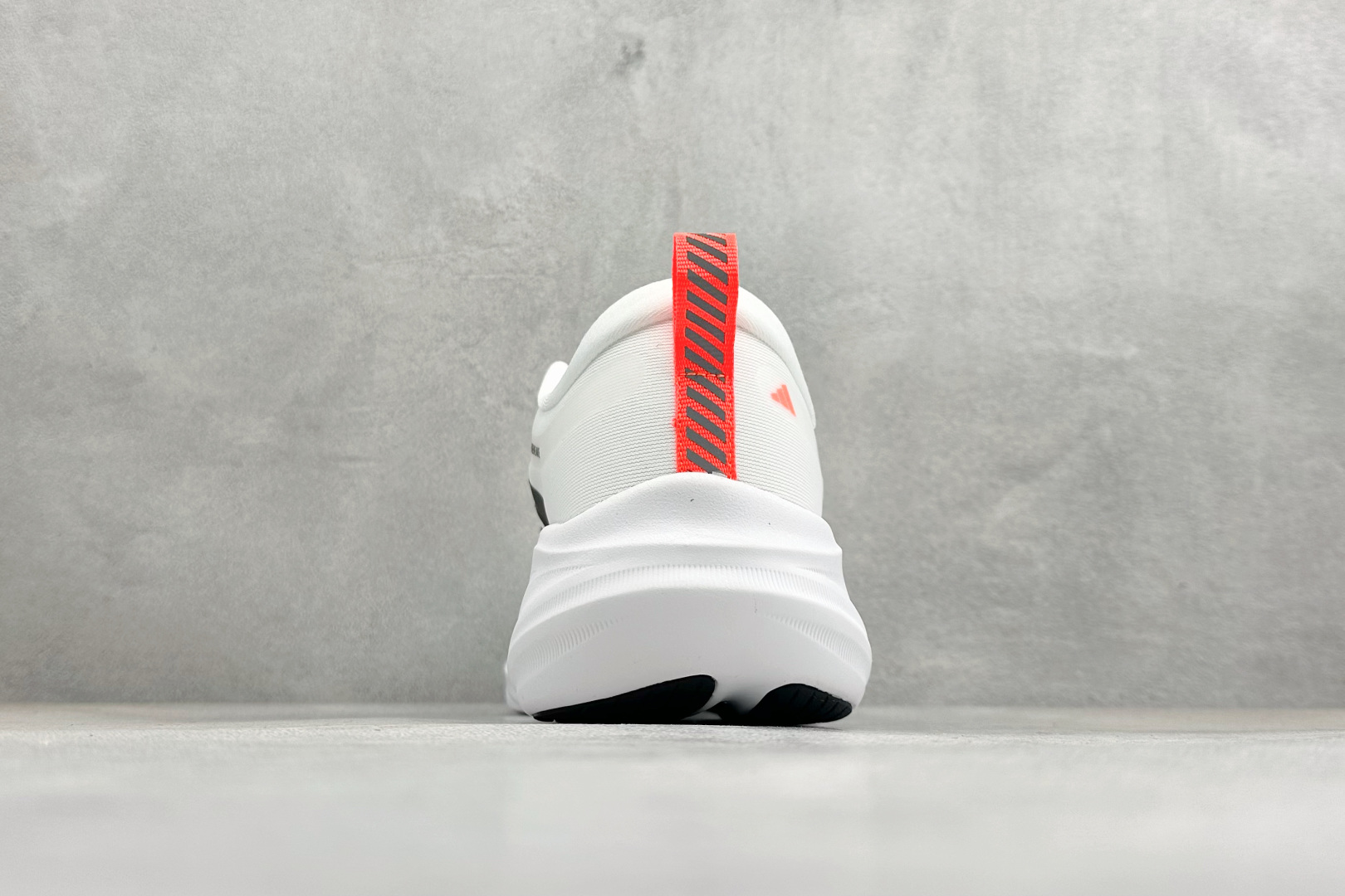 Adidas TERREX 2.0 复古耐磨轻便户外运动休闲跑鞋货号：D68995尺码：40-45编码：