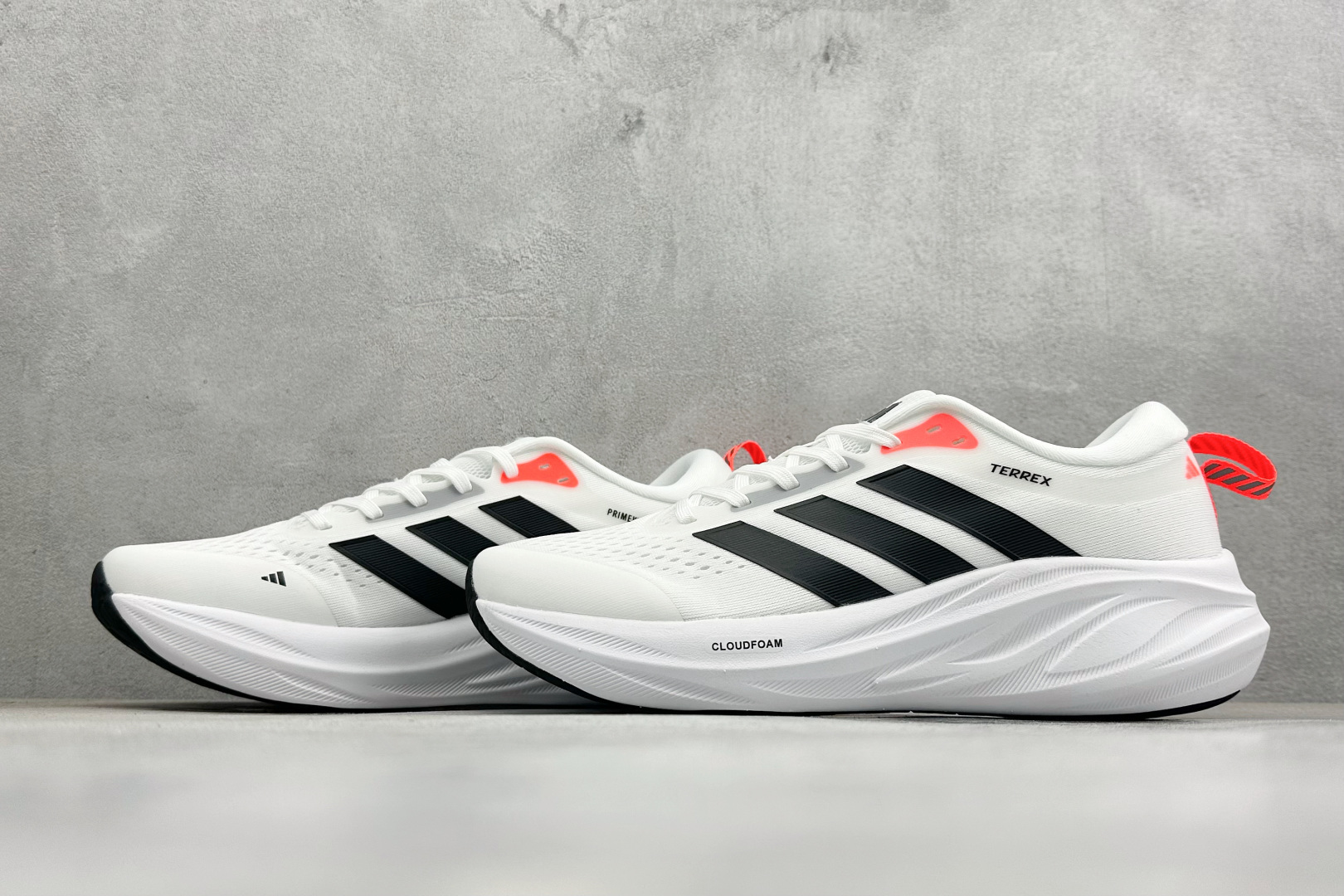 Adidas TERREX 2.0 复古耐磨轻便户外运动休闲跑鞋货号：D68995尺码：40-45编码：