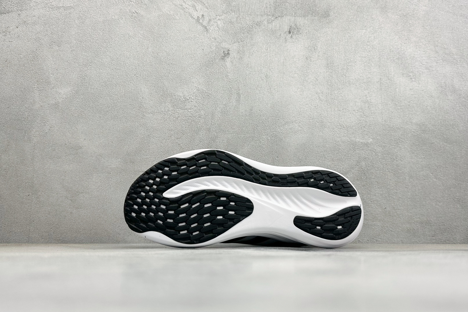 Adidas TERREX 2.0 复古耐磨轻便户外运动休闲跑鞋货号：D68994尺码：40-45编码：