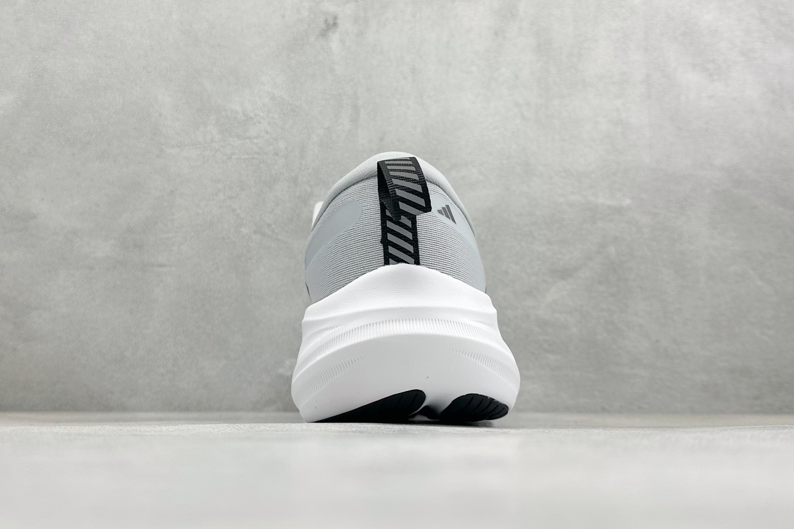 Adidas TERREX 2.0 复古耐磨轻便户外运动休闲跑鞋货号：D68994尺码：40-45编码：