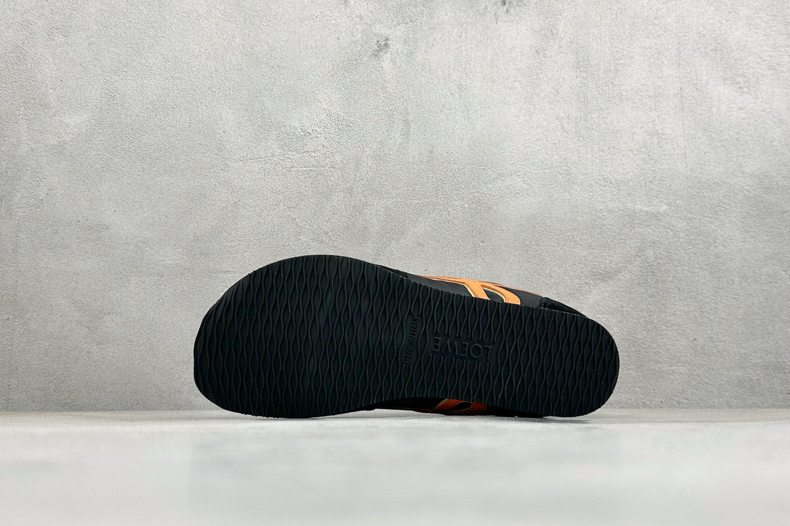 罗意威Loewe Ballet Runner 2.0 Sneakers 芭蕾舞2.0系列阿甘复古风德训薄
