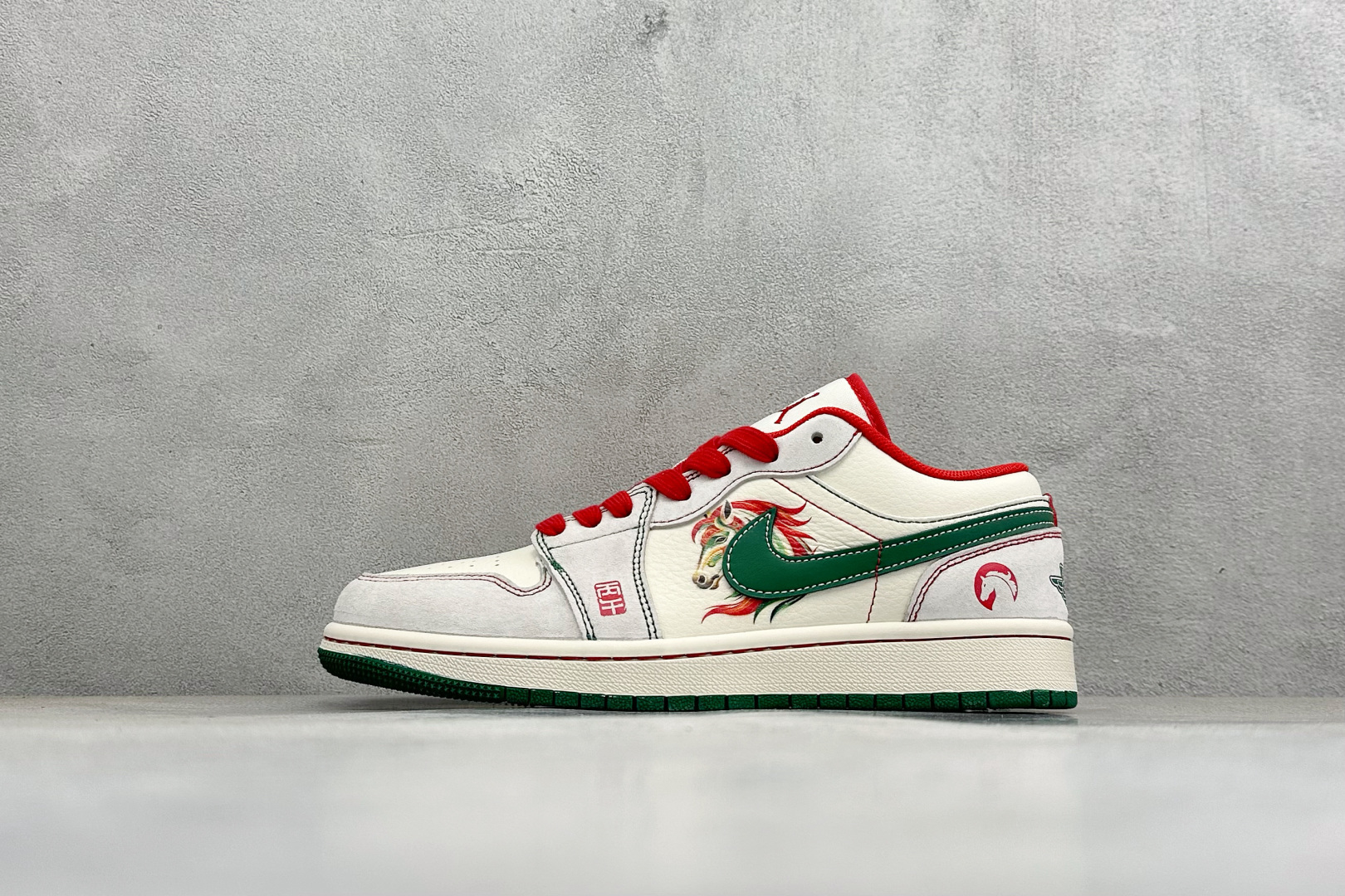 福利特价 Air Jordan 1 Low AJ1 乔1 马年限定 高端定制 低帮复古篮球鞋#定制皮料 