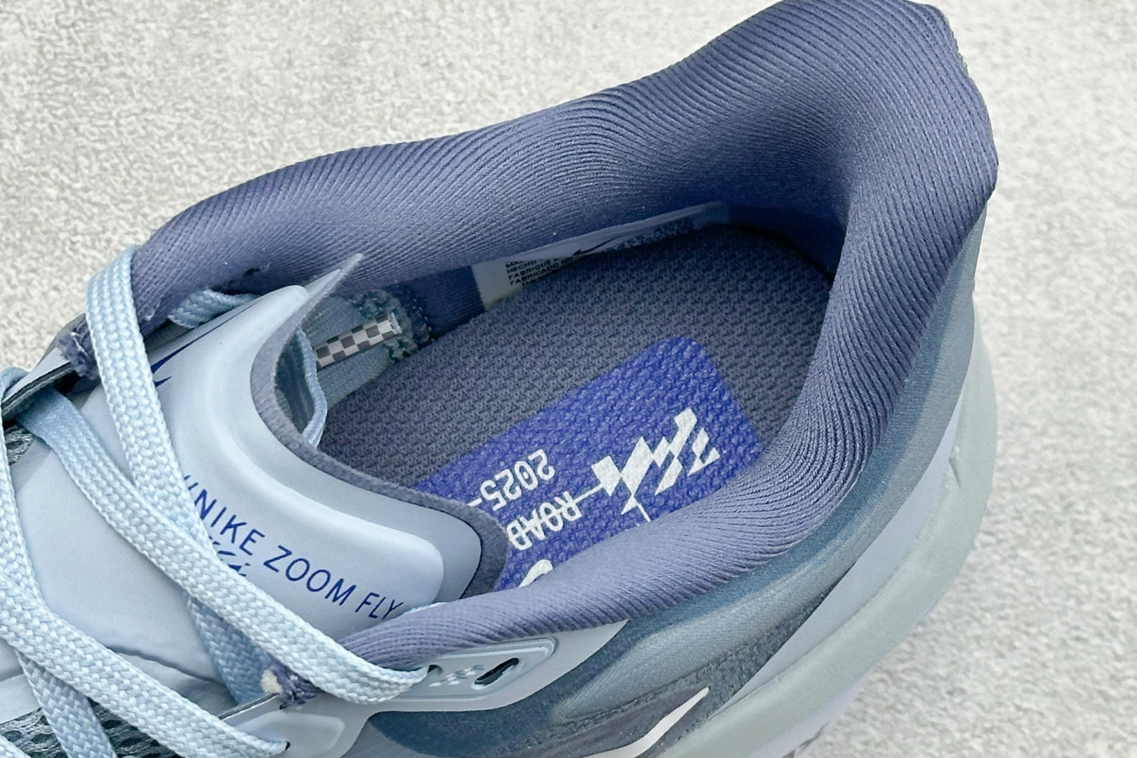 Nike ZoomX Invincible Run Flyknit FK6 轻量飞织低帮休闲运动慢跑鞋 