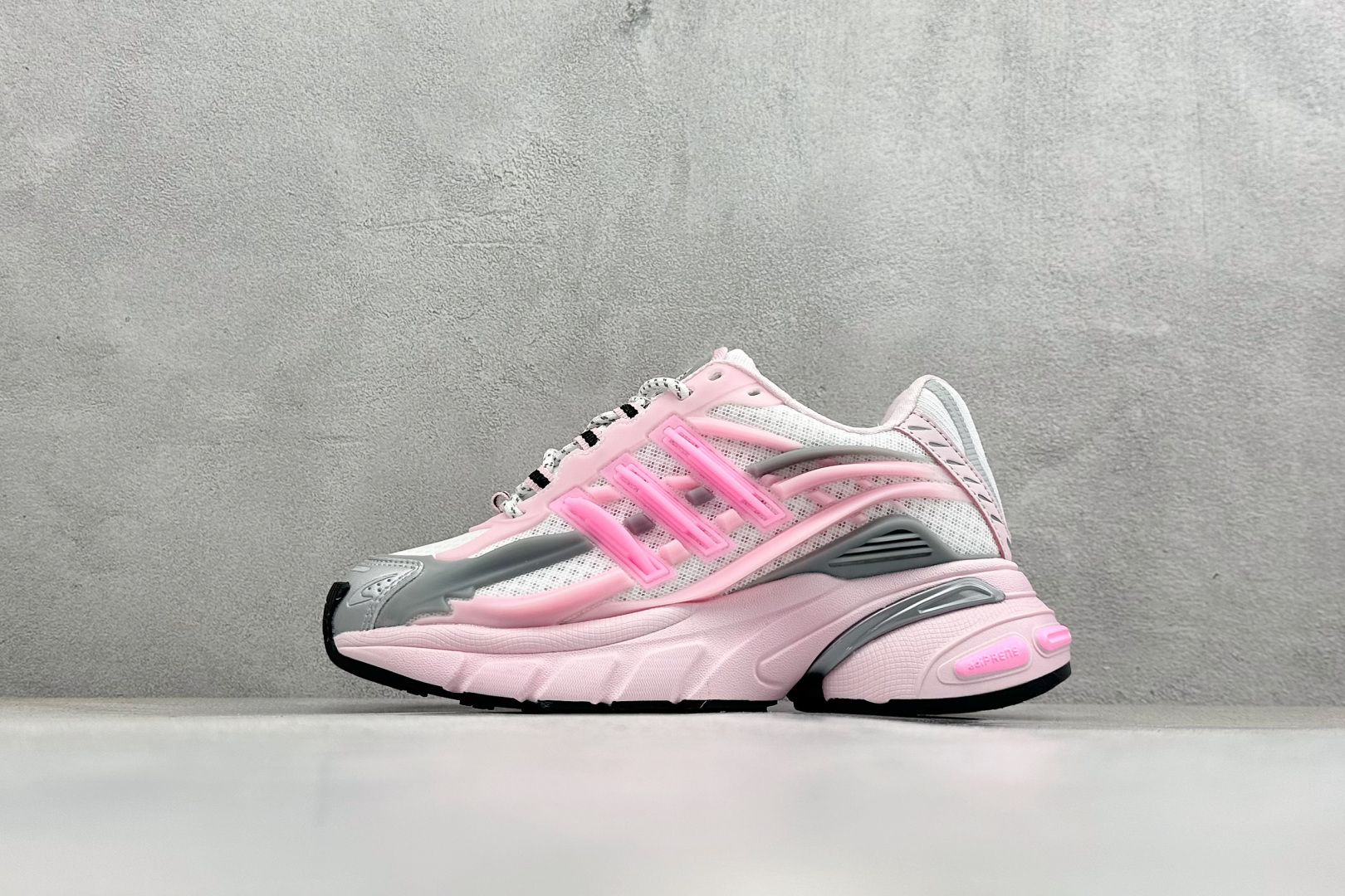 Adidas Originals Adistar Jellyfish 阿迪复古舒适防滑减震运动鞋货号：j