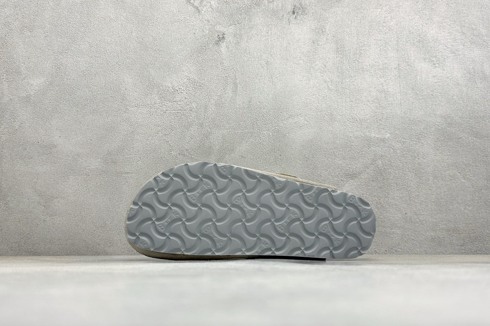 170 Birkenstock Boston 勃肯绒面金属针扣软木底包头拖鞋 1028323-Chinese UA Cheap High Quatity Brand Clothes Bags handbags Sneakers wholesale wholesaler seller from China Factory suppliers Fashion Clothing Shoes best Quality Beautiful Price 170 Birkenstock Boston 勃肯绒面金属针扣软木底包头拖鞋 1028323